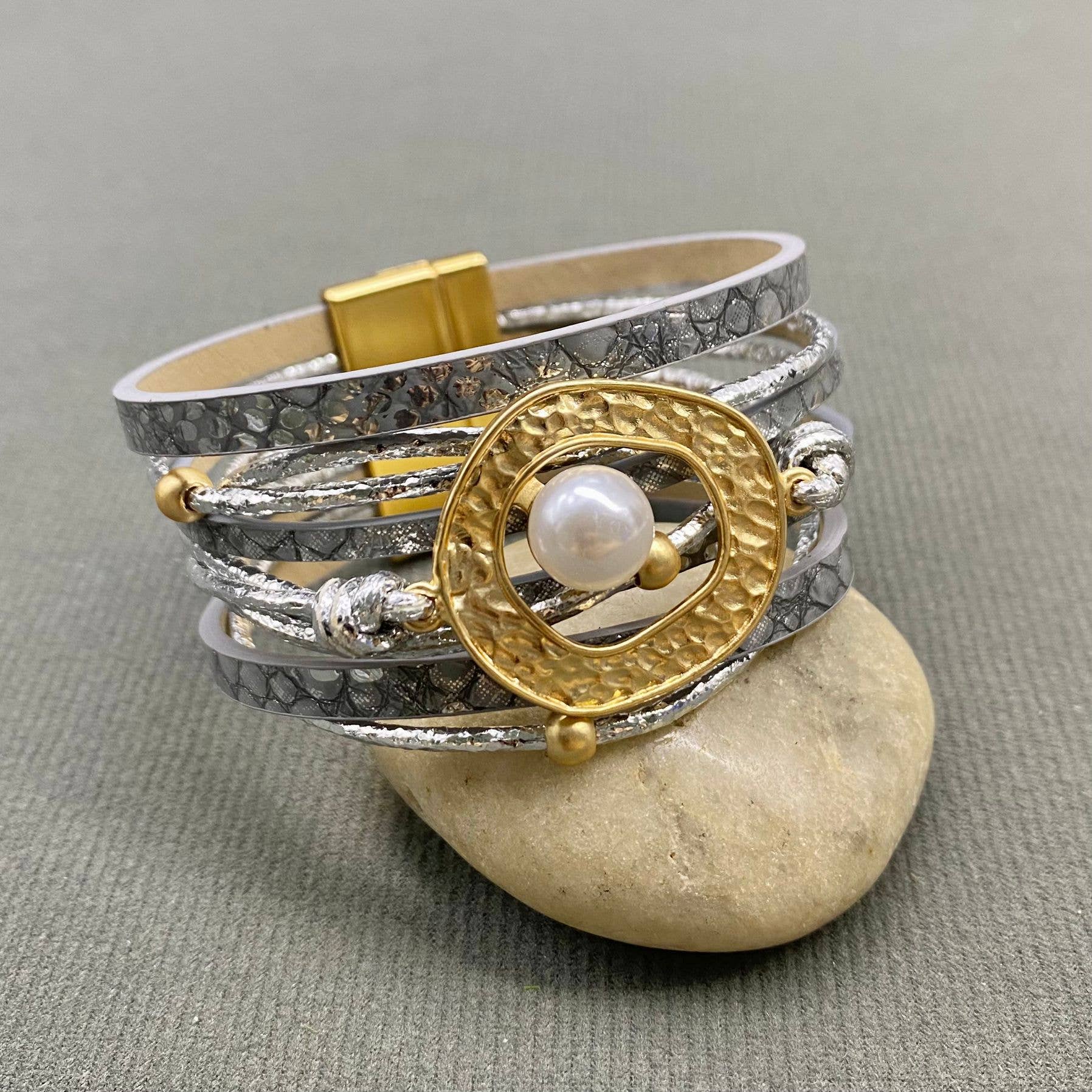 Mio Queena - Pearl Irregular Ring Multi-layer Leather Bracelet