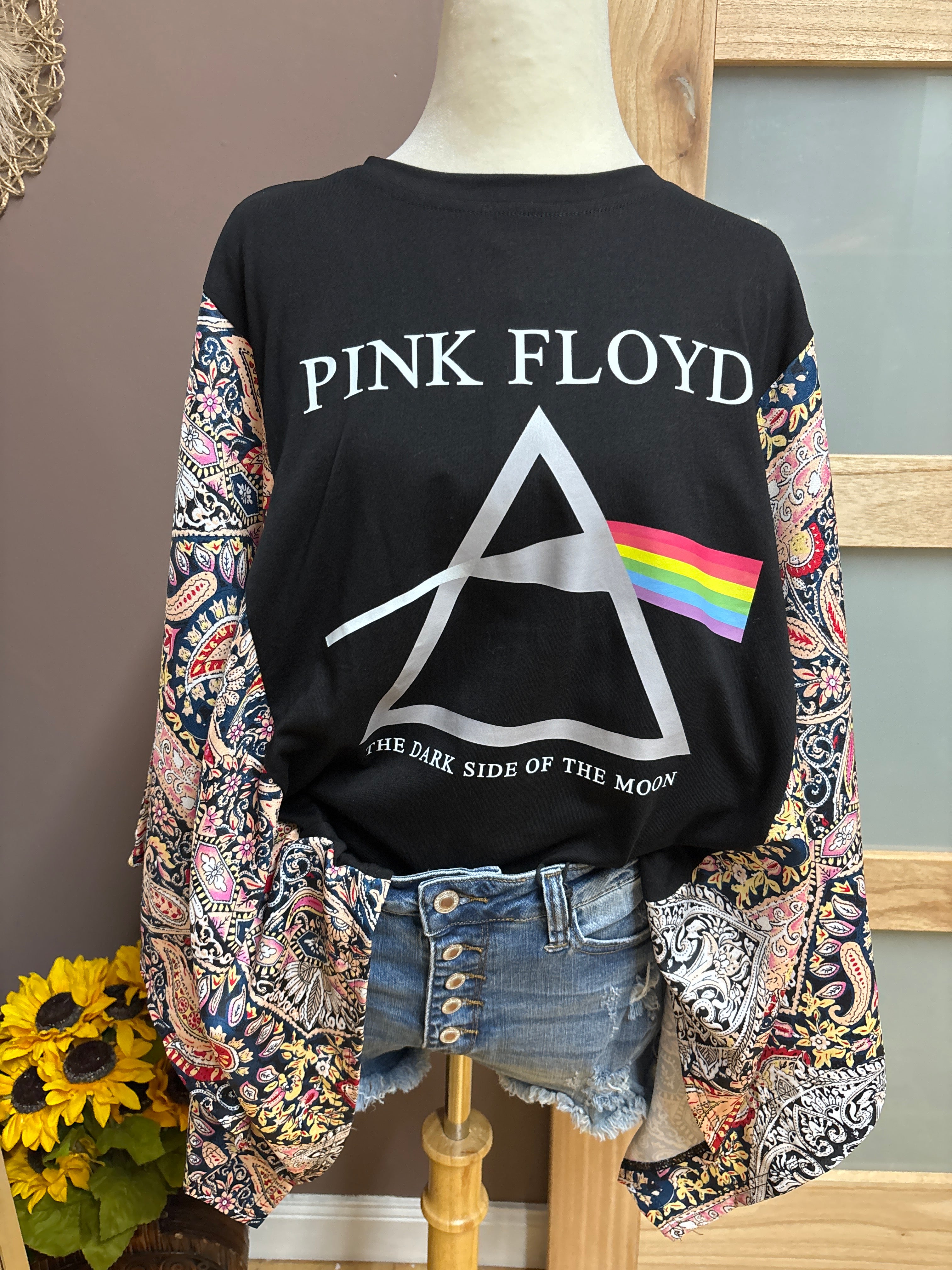 Kycozy- Pink Floyd Batwing Rock n Roll Shirt