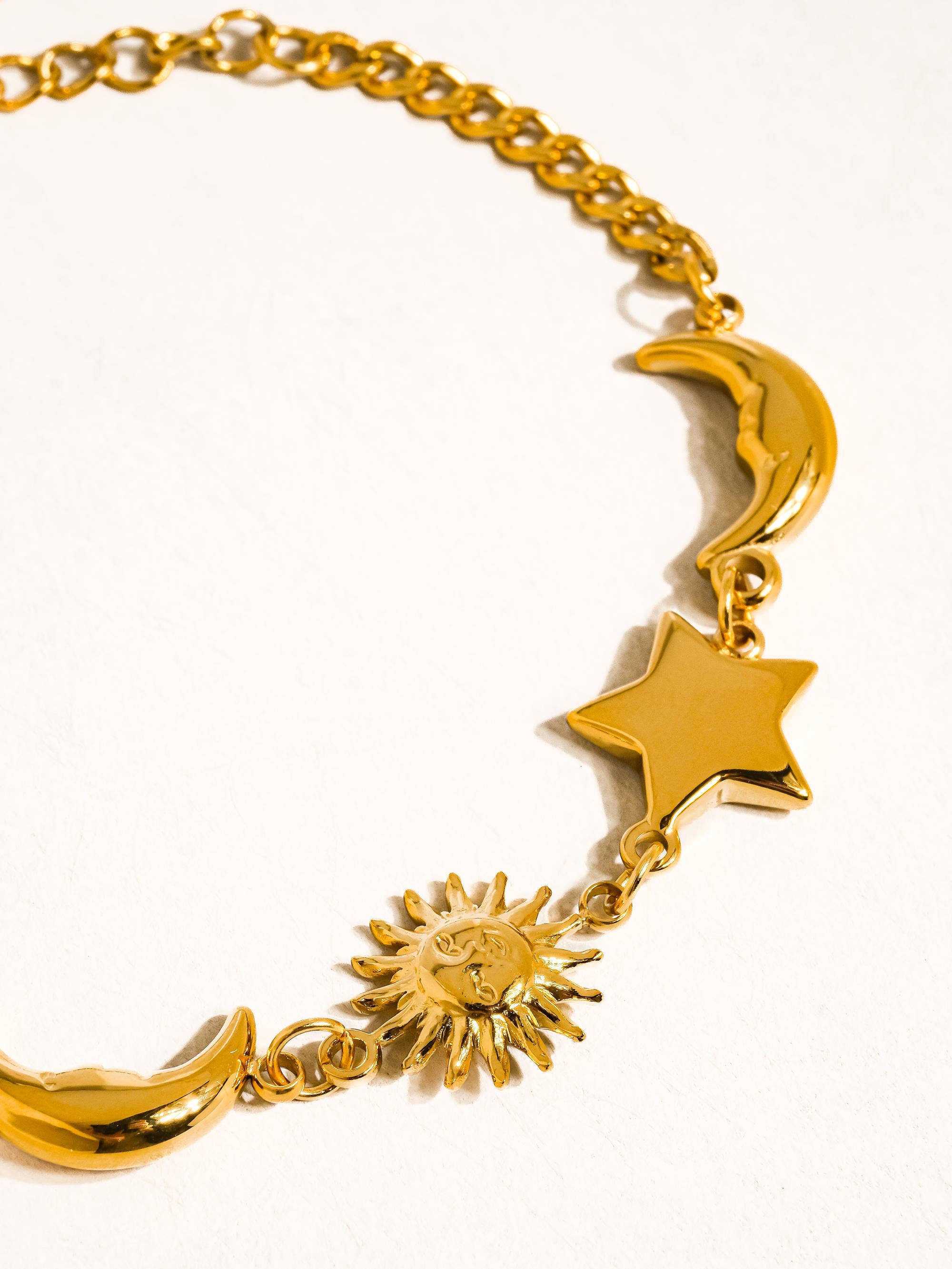 Flânerie by MAIQ - Leonora 18K Gold Non-Tarnish Sun and Star Bracelet