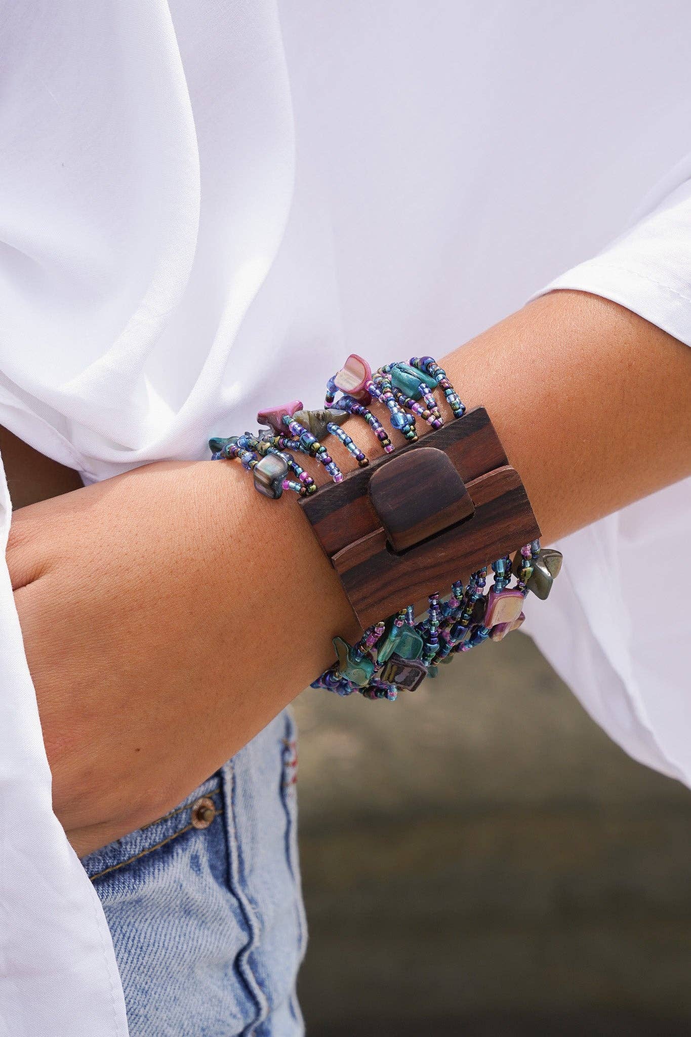 Bali Queen - Shelly Big Buck Bracelet