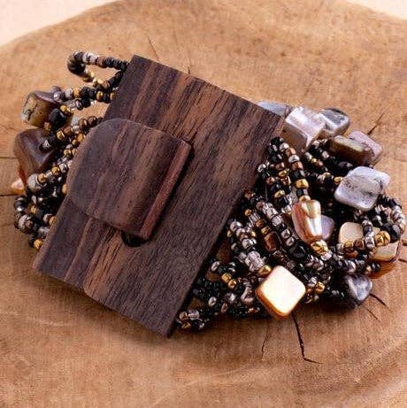 Bali Queen - Shelly Big Buck Bracelet