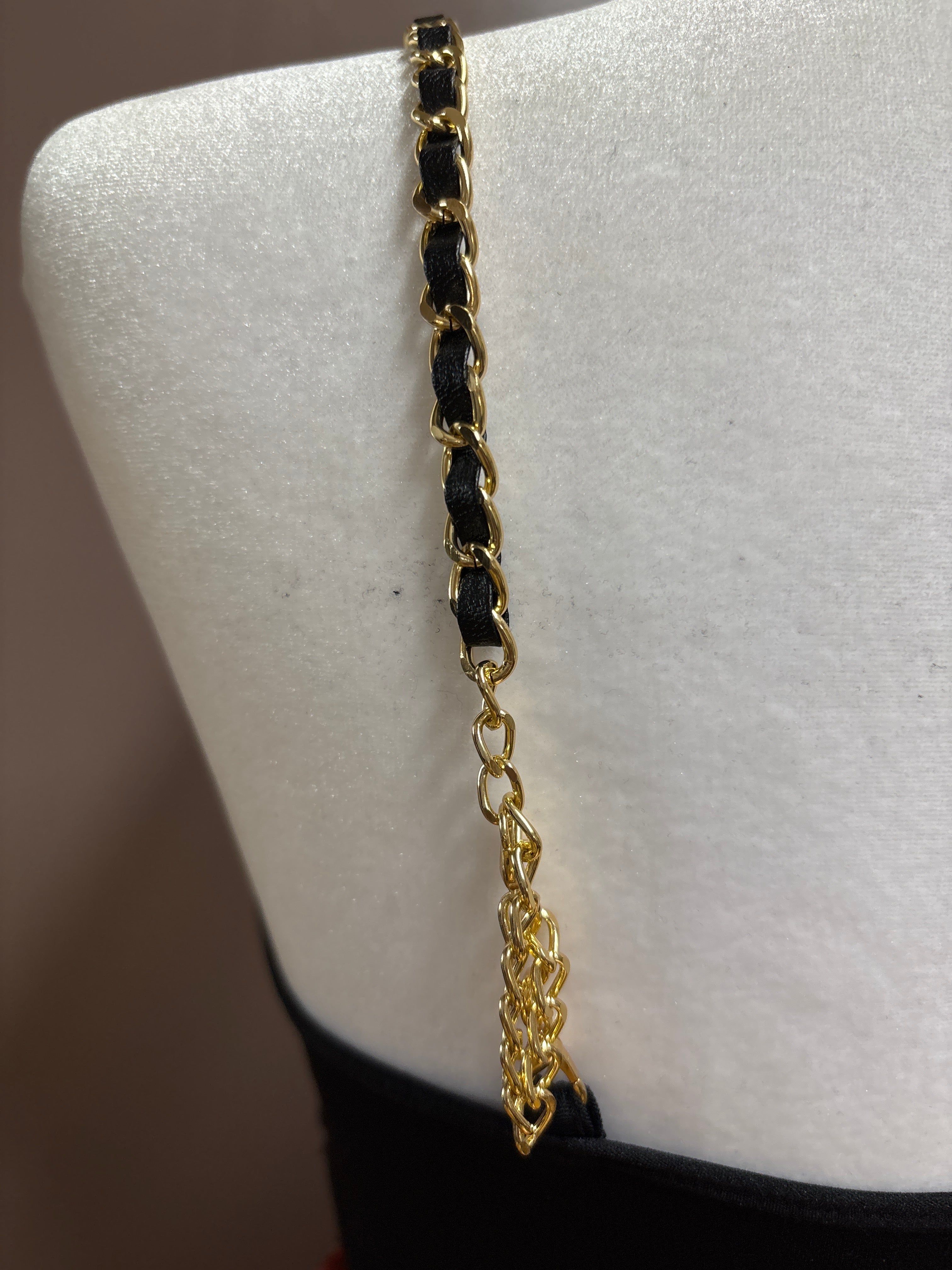 Strap-it’s- black plunge bra Adjustable gold chain strap