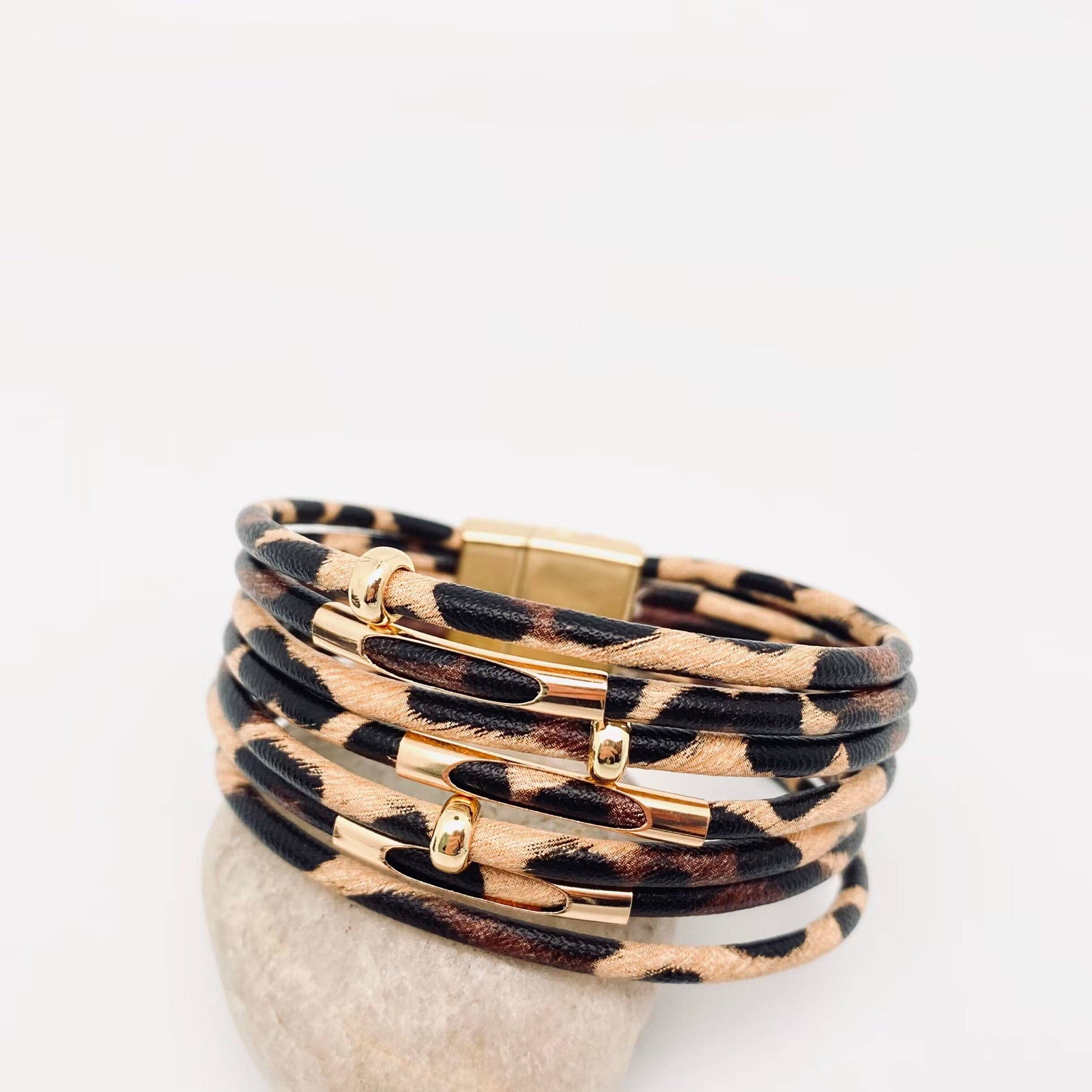 Mio Queena - Magnetic Buckle Leopard-Print Multilayer Beaded Bangle