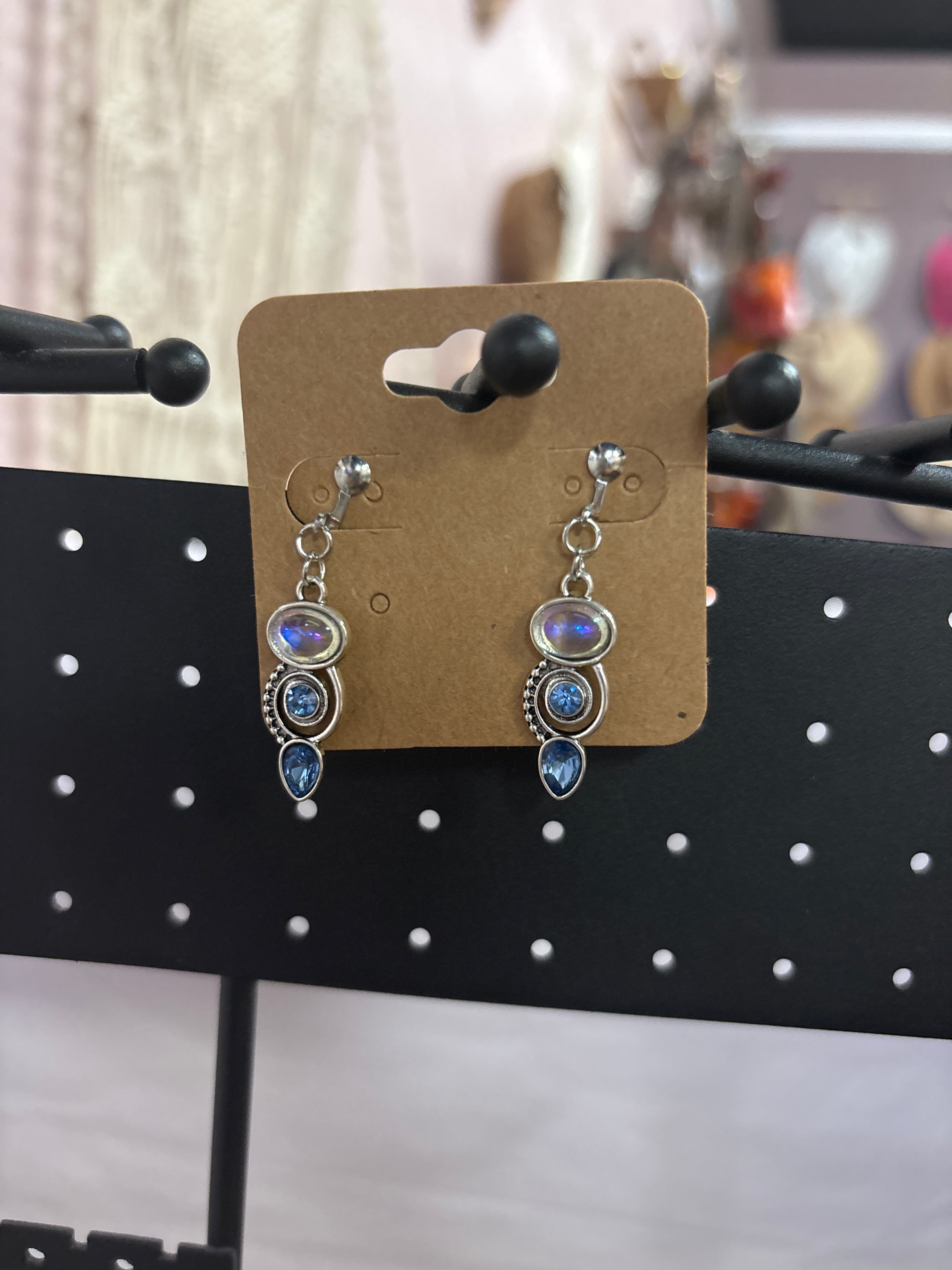 OhHeyBec--Clip on dangle earrings