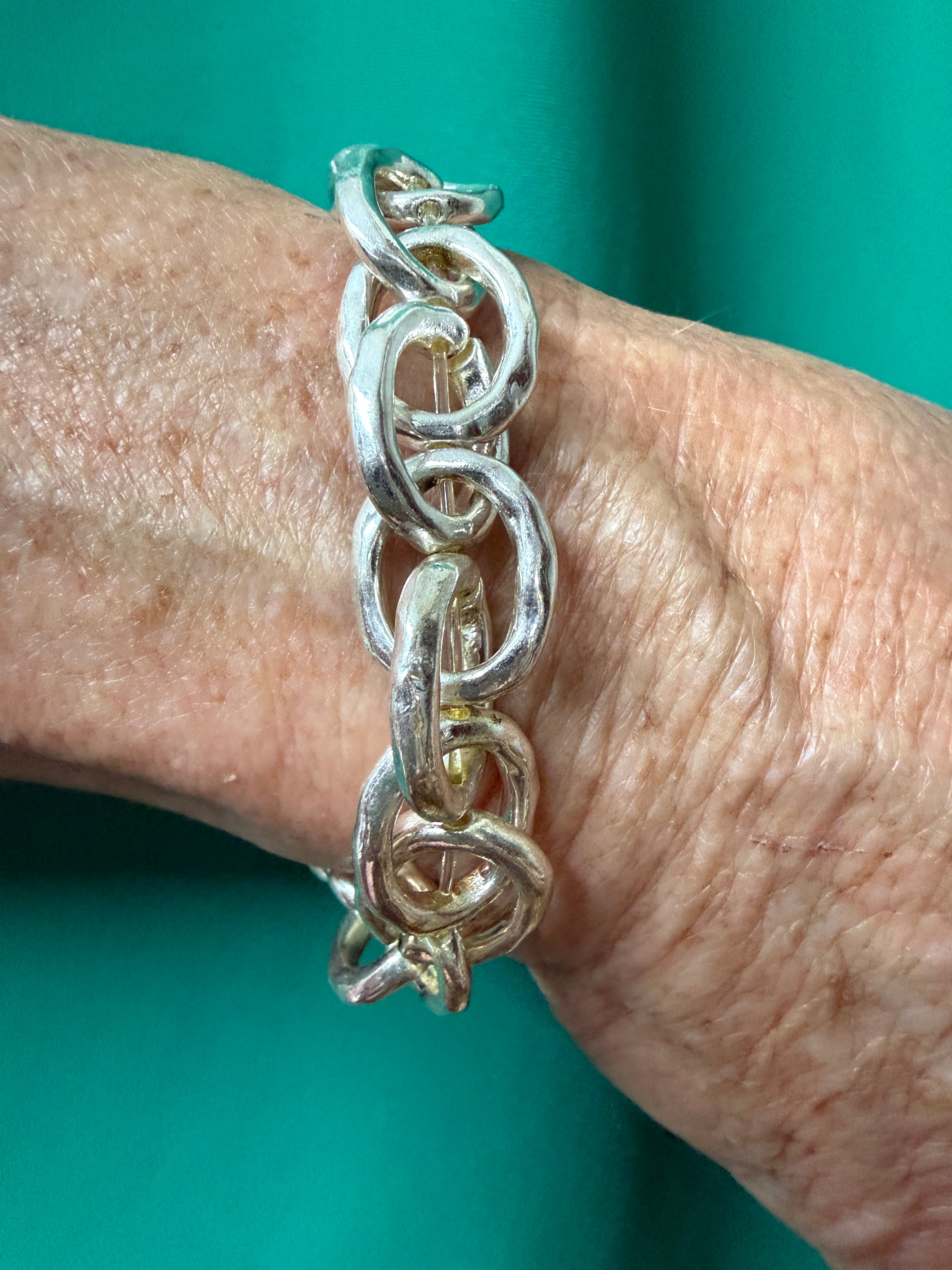 L&B Silver chain stretch bracelet