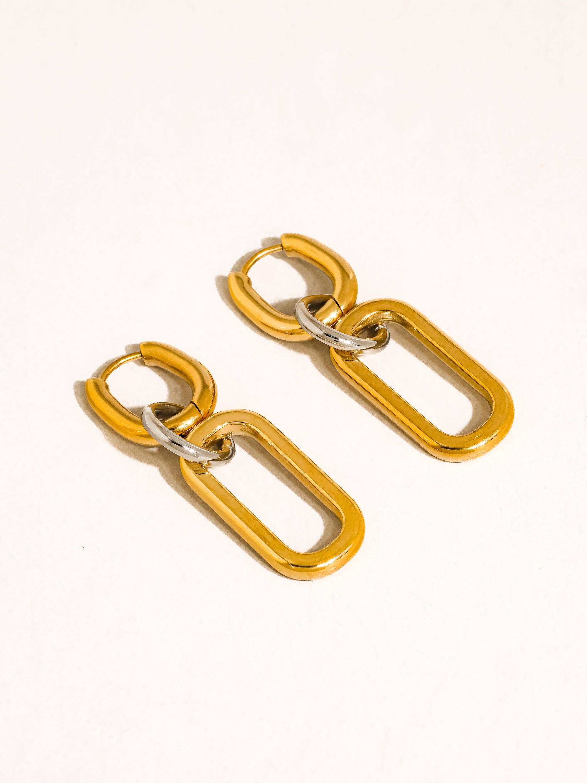 Flânerie by MAIQ - Viori 18K Gold Non-Tarnish Two Tone Link Earrings