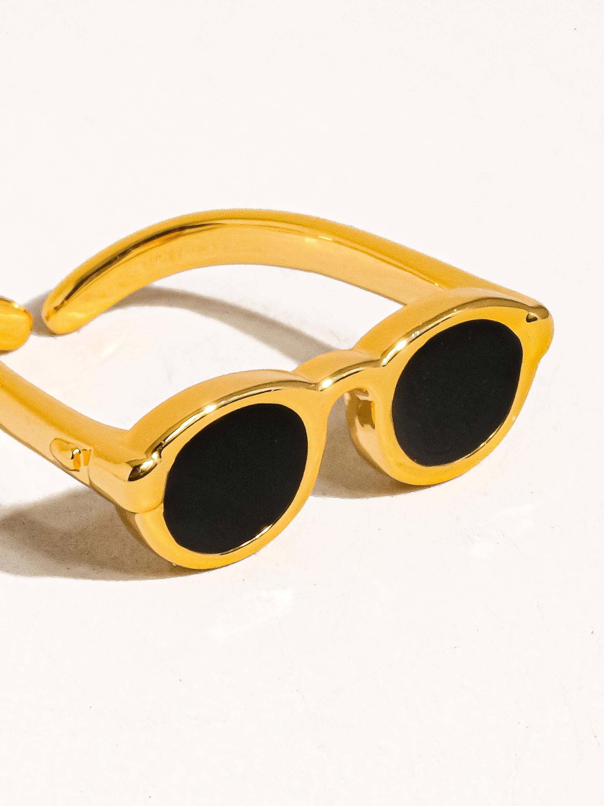Flânerie by MAIQ - Dean 18K Gold Sunglasses Adjustable Ring