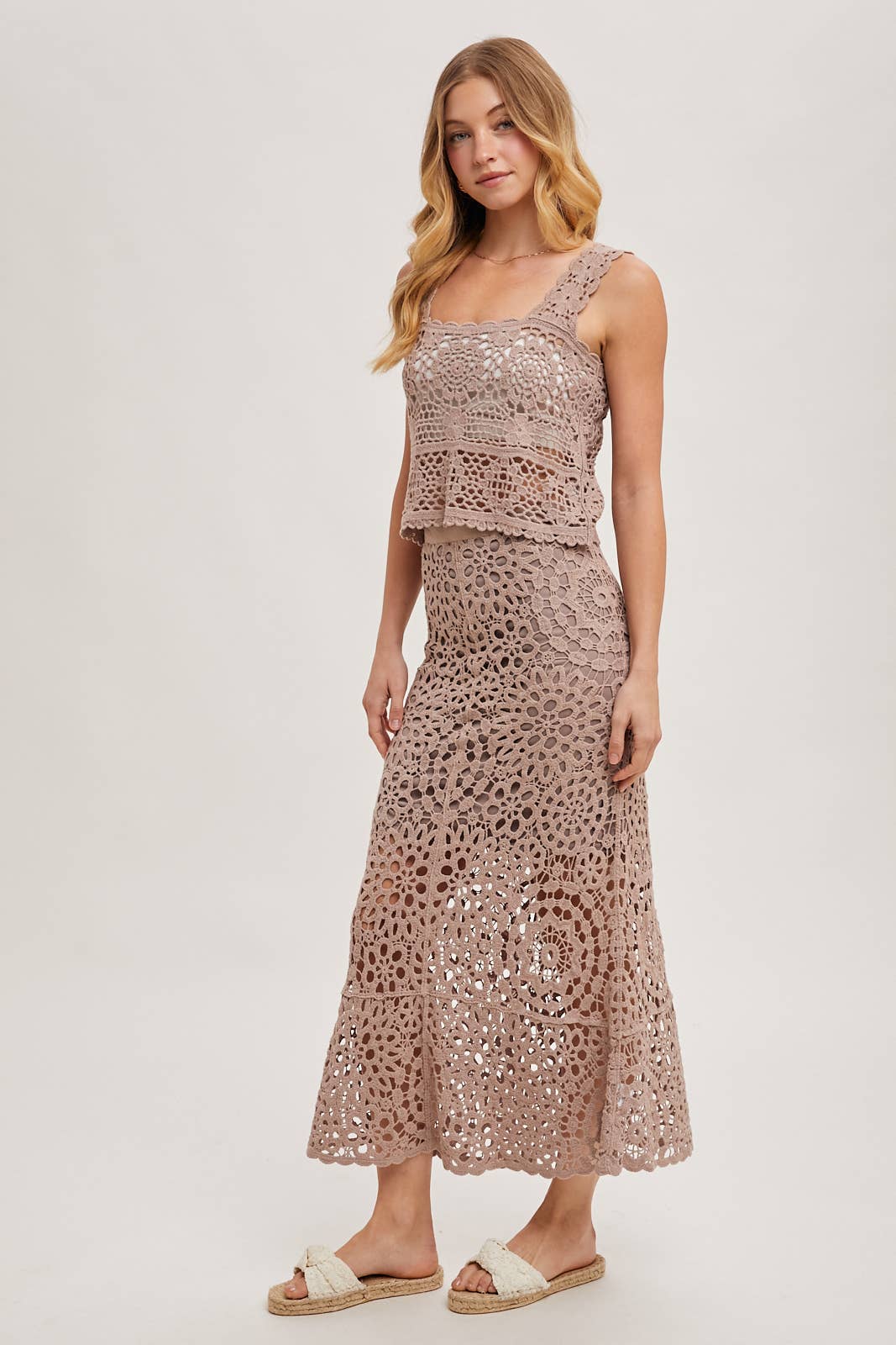 Bluivy - SHEER CROCHET SLEEVELESS SQAURE NECK TOP