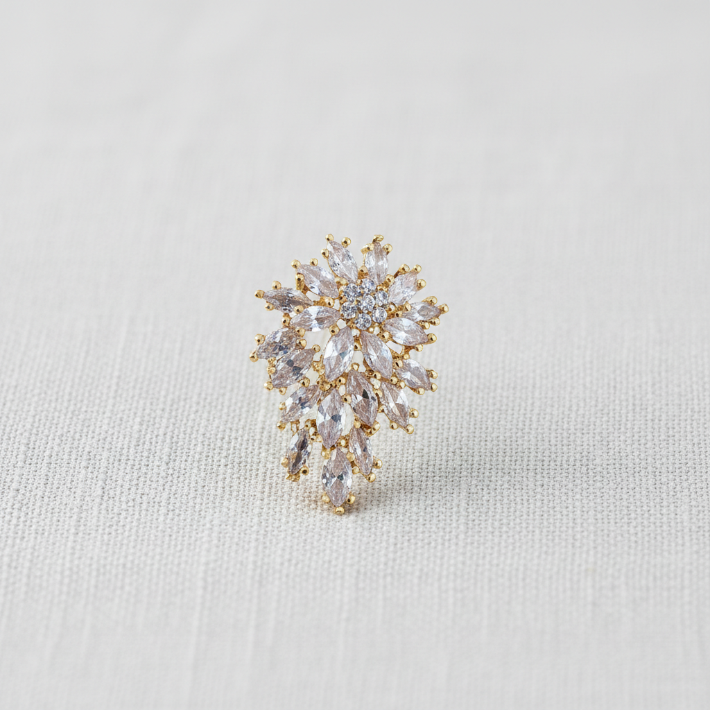 camilla dovey - Snowflake Crystal Flower Stud Earrings