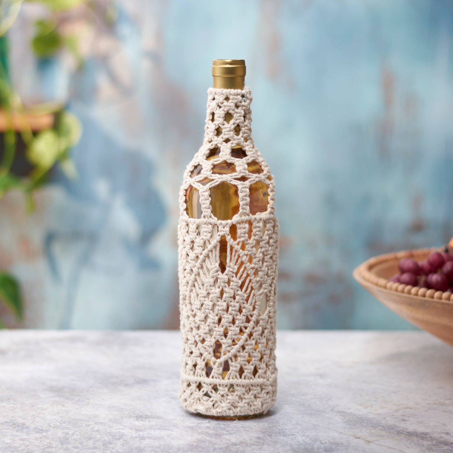 MACRAME WINE BOTTLE COVER