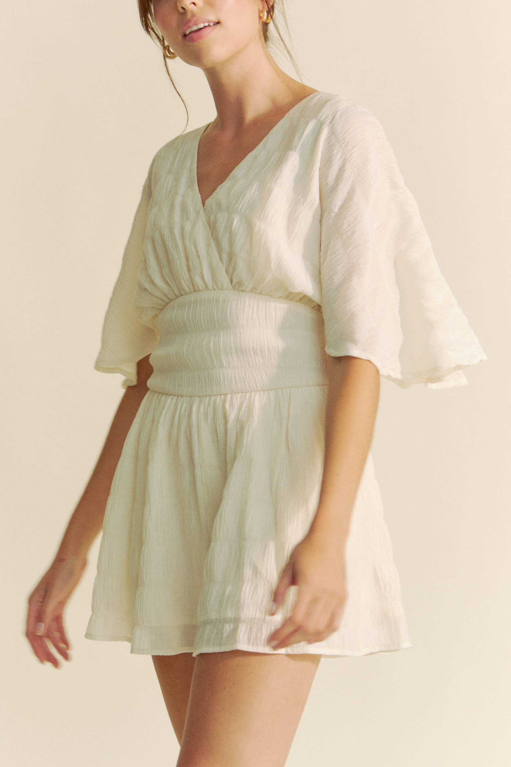 Davi &amp; Dani - BATWING SLEEVES SNAPE BUTTON UP WAISTBELT ROMPER