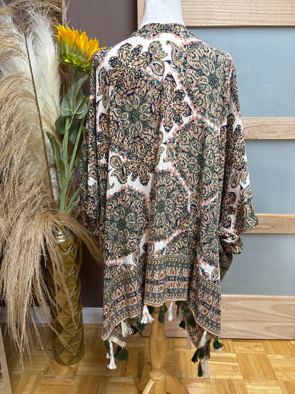 Angie- Paisley Kimono