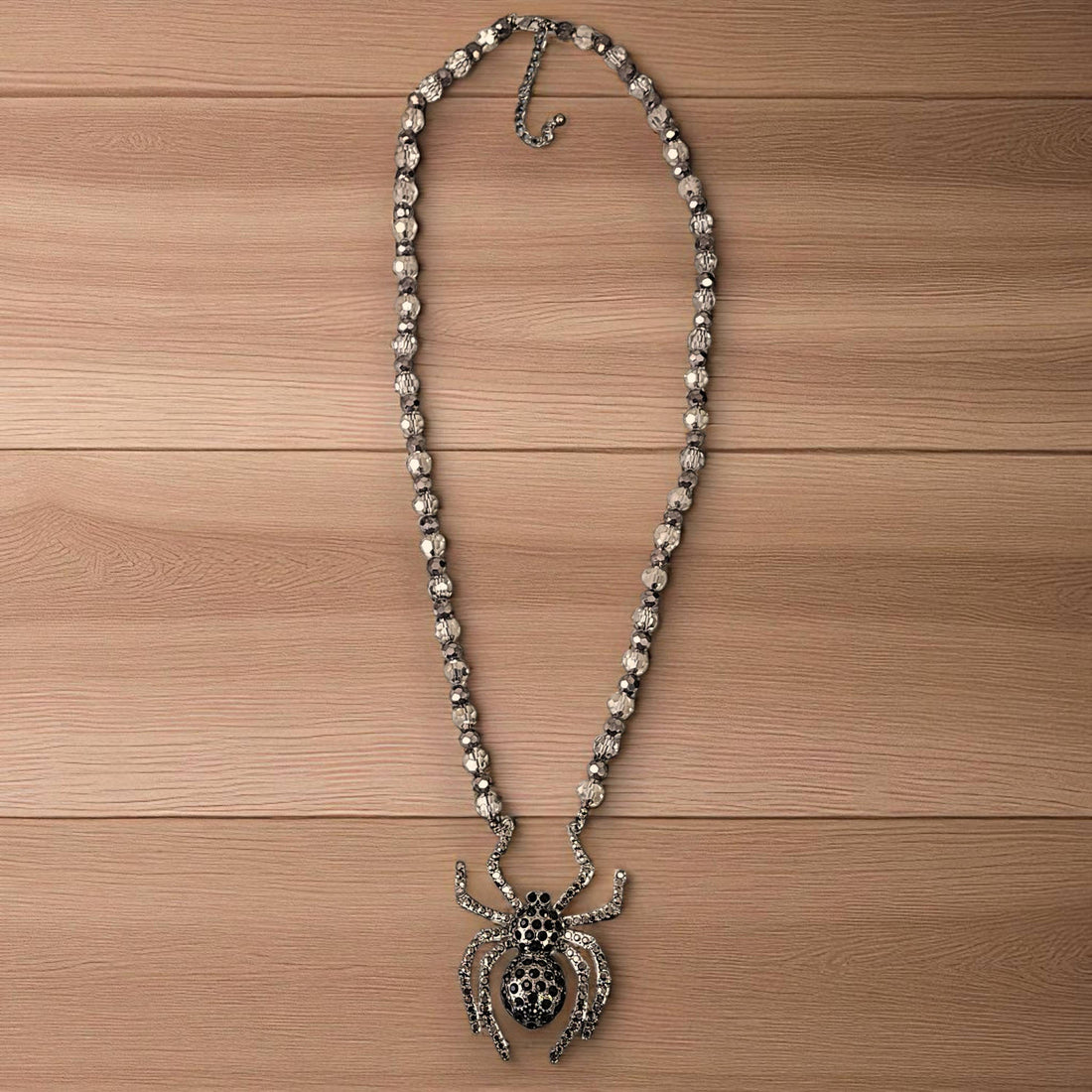 Bijoux Envie Statement Jewelry - Beaded Gothic Spider Pendant Necklace | Halloween Jewelry