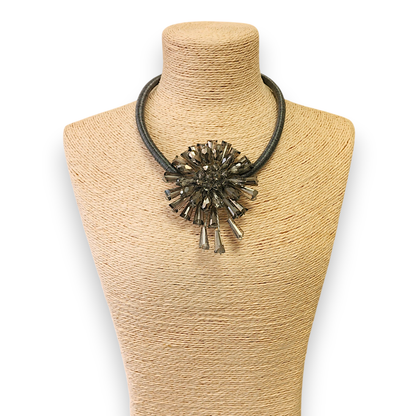 Bijoux Envie Statement Jewelry - Chunky Silver Crystal Pendant Collar | Statement Jewelry