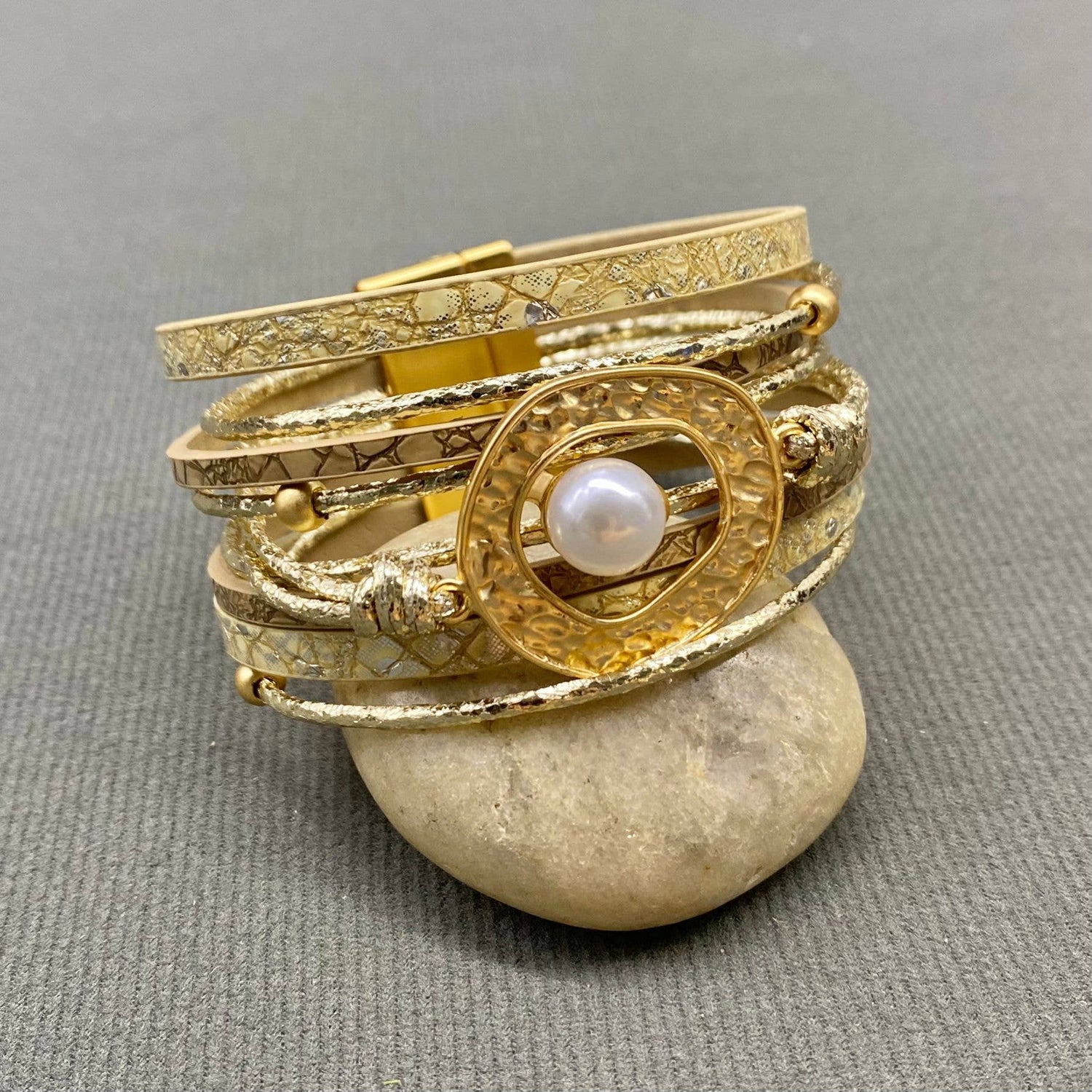 Mio Queena - Pearl Irregular Ring Multi-layer Leather Bracelet