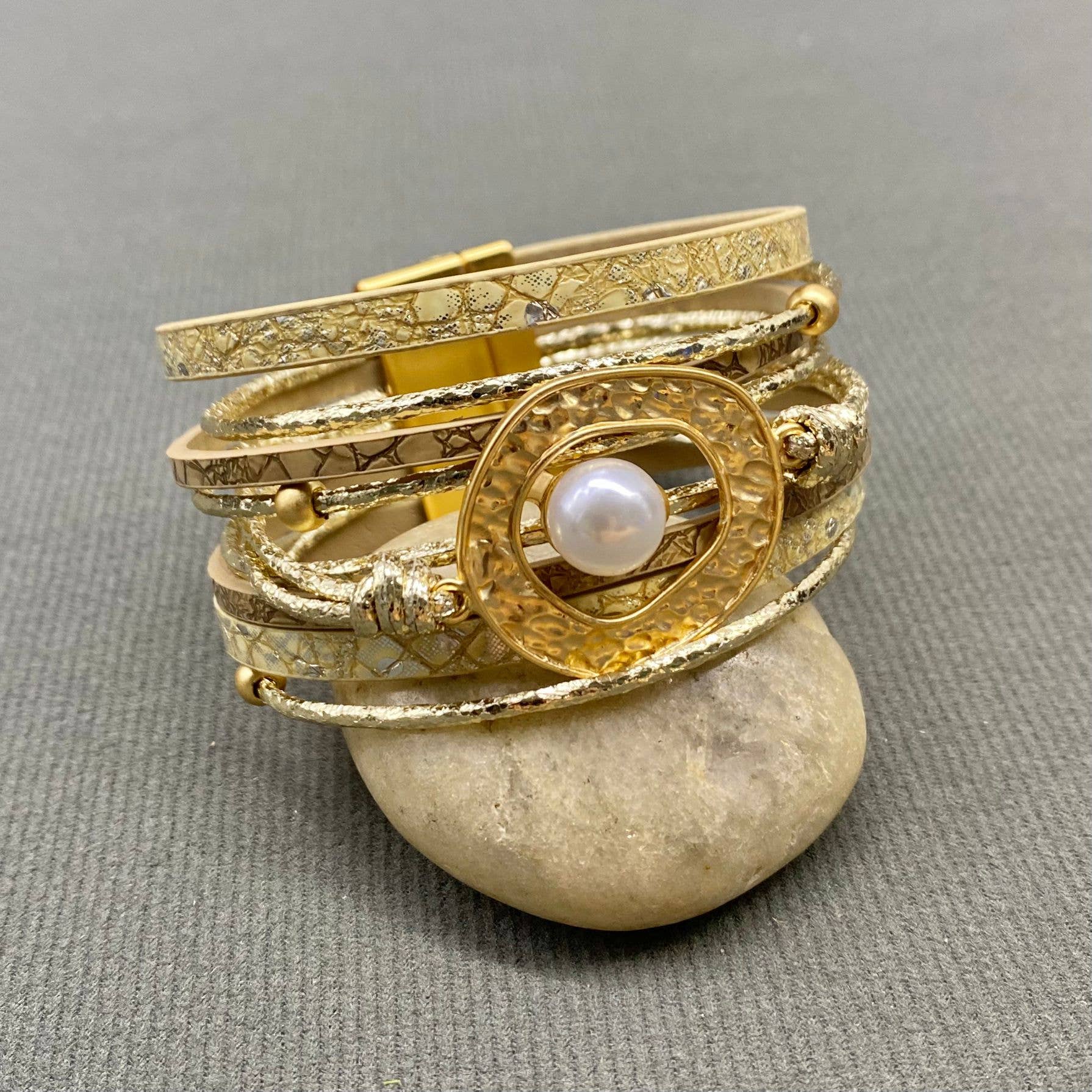 Mio Queena - Pearl Irregular Ring Multi-layer Leather Bracelet