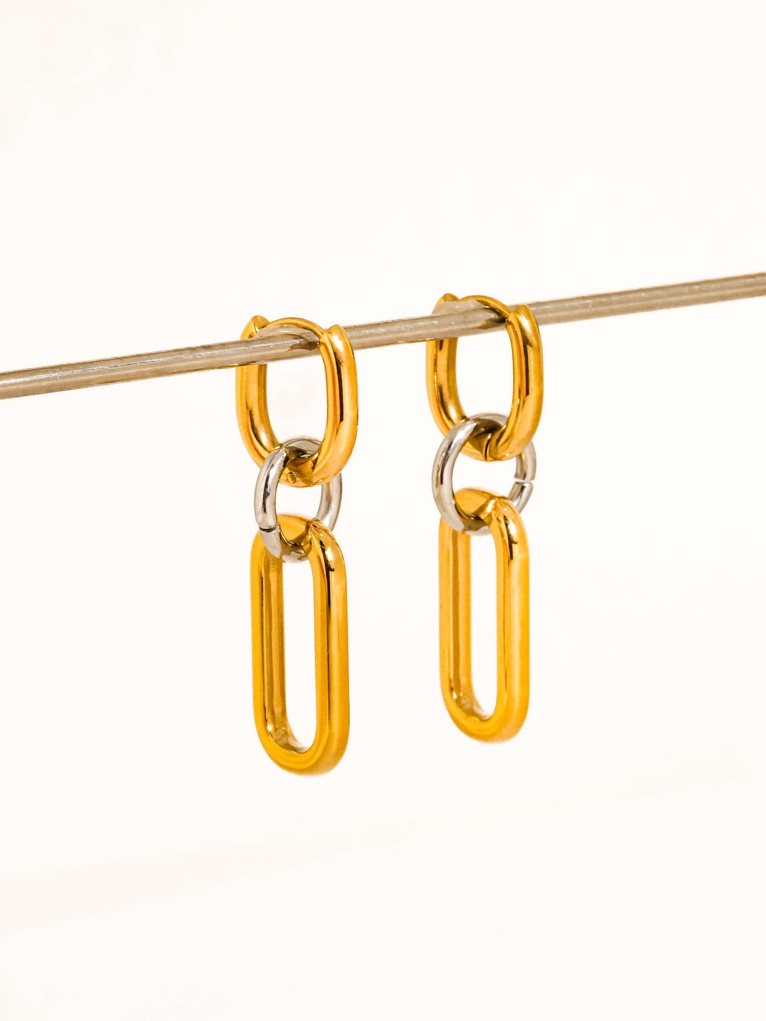 Flânerie by MAIQ - Viori 18K Gold Non-Tarnish Two Tone Link Earrings
