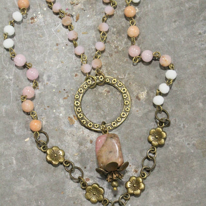 The Primitive Peddler, Inc. - Double Layered Blush &amp; Flower Pendant Necklace
