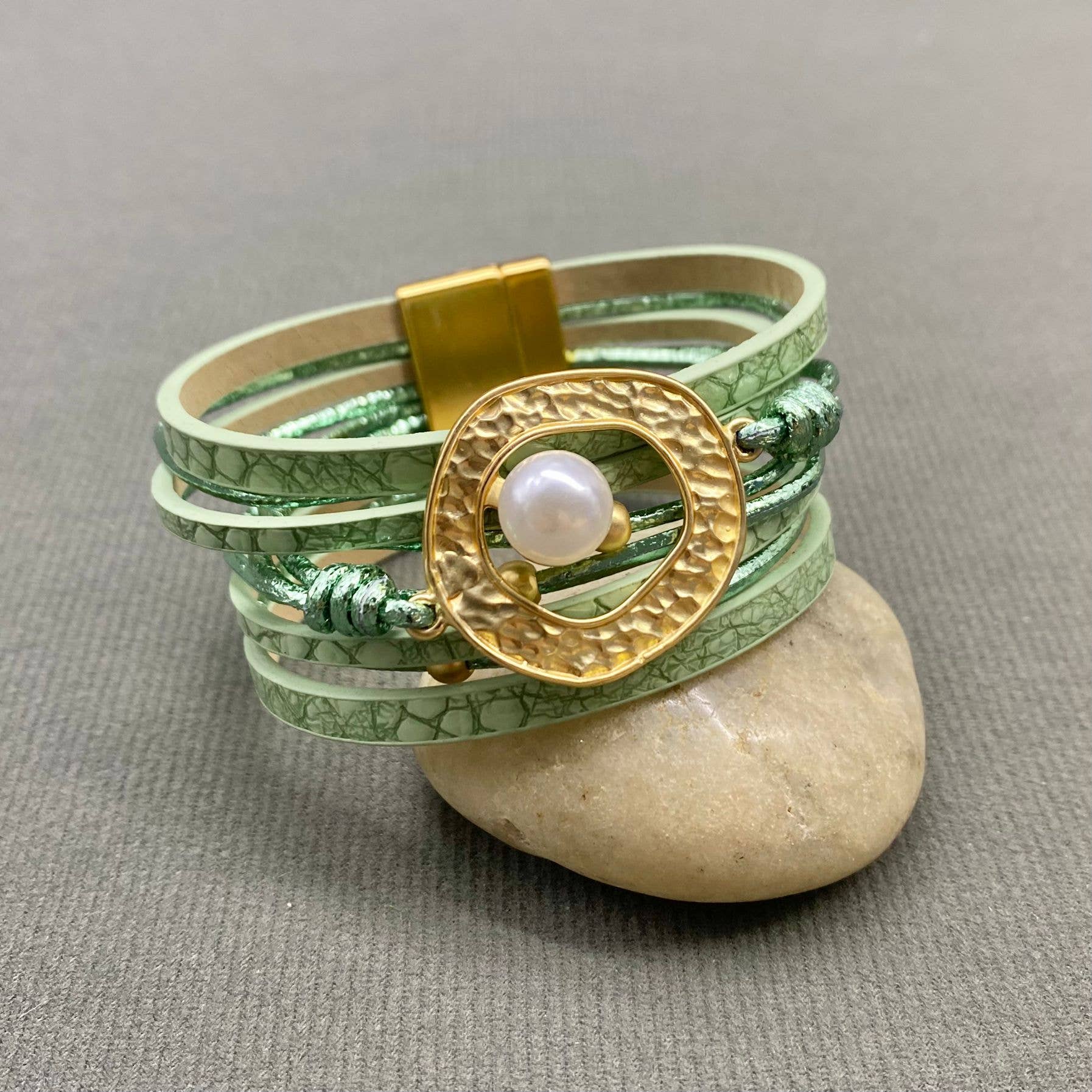 Mio Queena - Pearl Irregular Ring Multi-layer Leather Bracelet