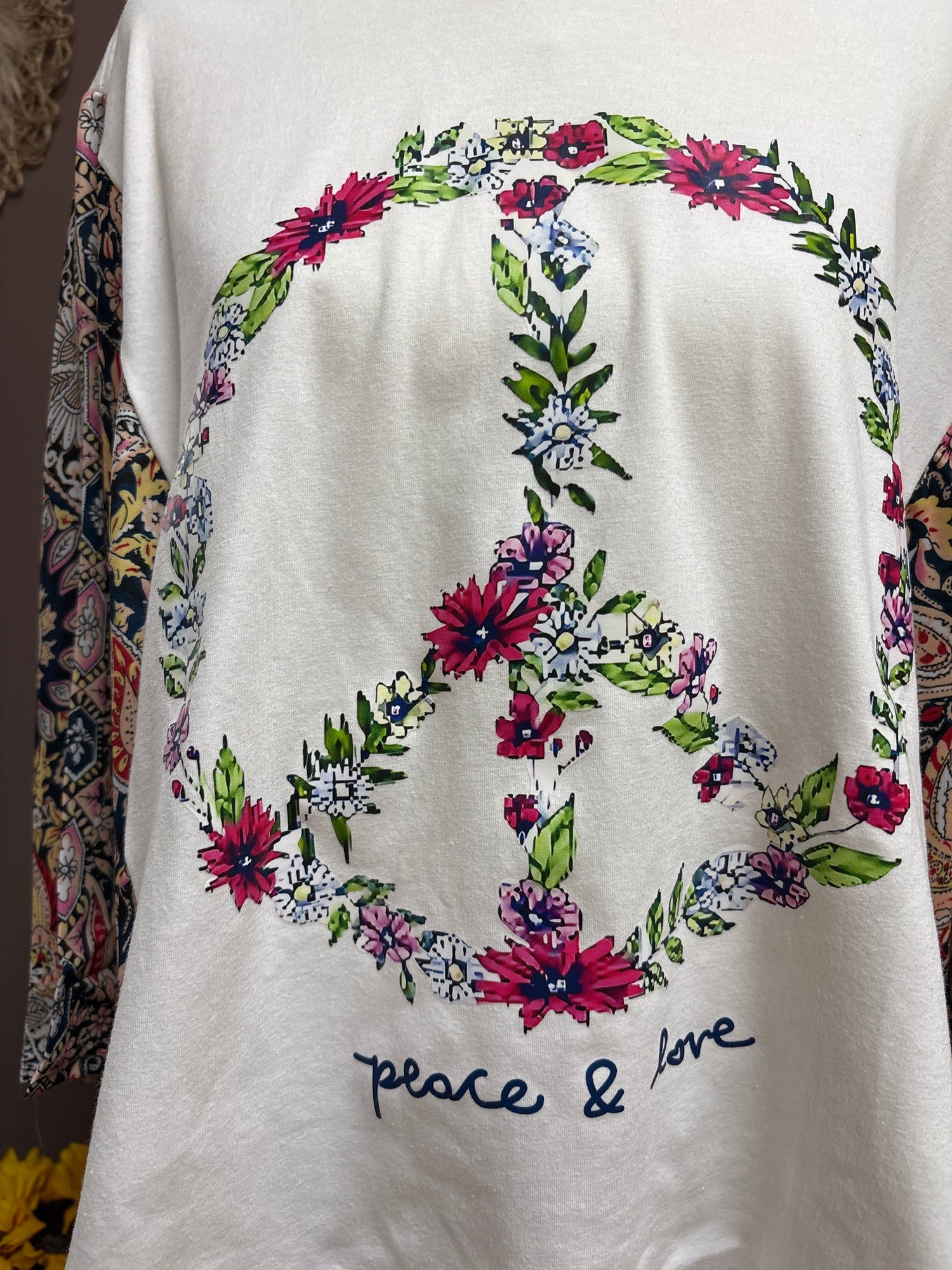 Kycozy- Peace &amp; Love Batwing Rock n Roll Shirt