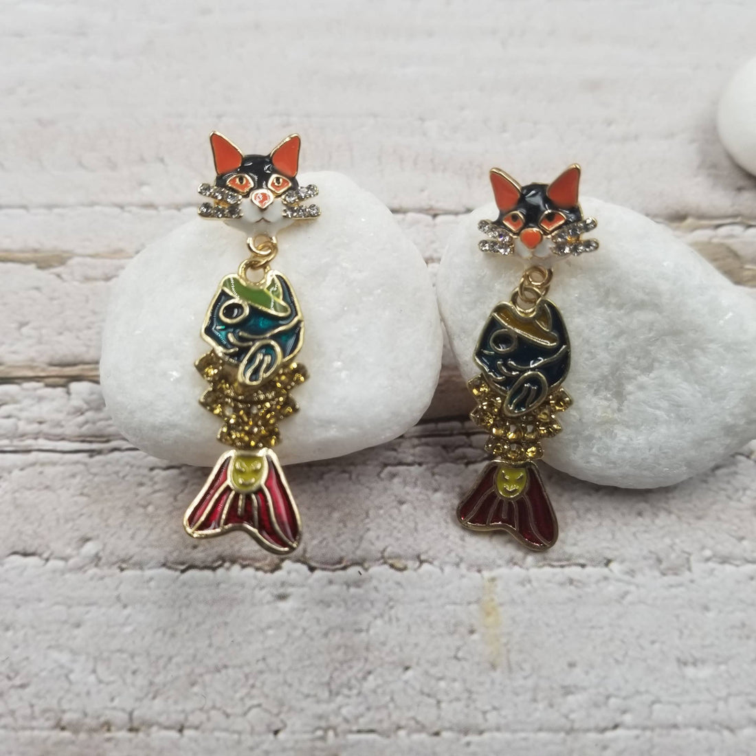  Lovely Alloy Cat And Fish Earrings