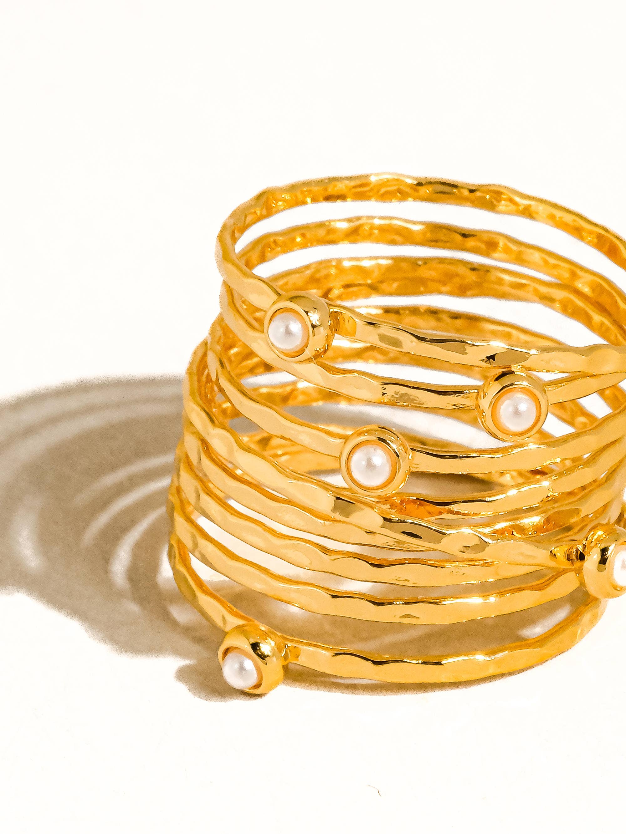 Flânerie by MAIQ - 18K Gold Vintage Multi-Band Pearl/CZ Ring