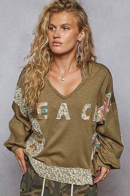 Pol Clothing - Long sleeve V-neck contrast PEACE letter top