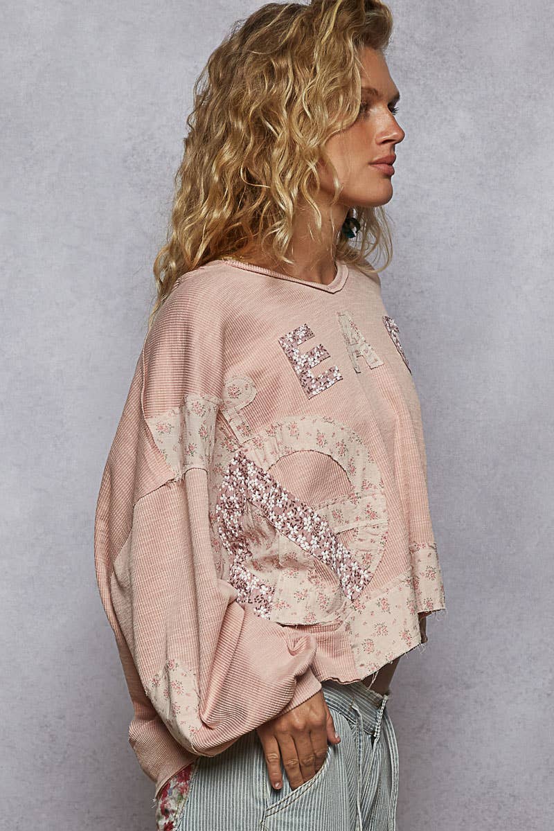 Pol Clothing - Long sleeve V-neck contrast PEACE letter top
