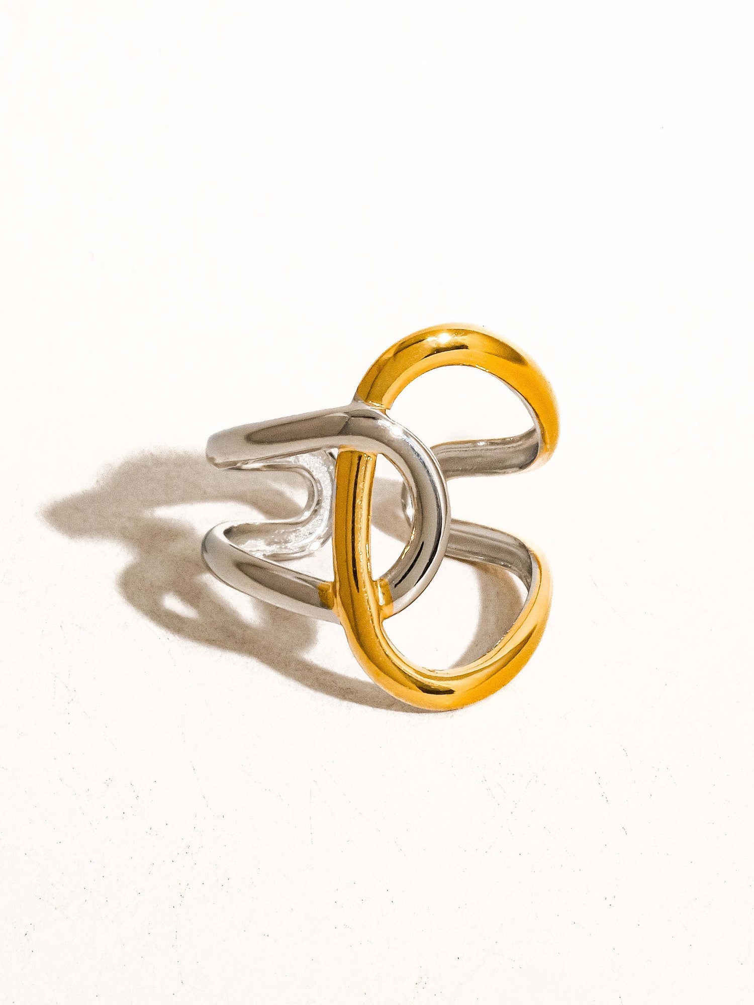 Flânerie by MAIQ - Lior 18K Gold Non-Tarnish Abstract Two Tone Ring