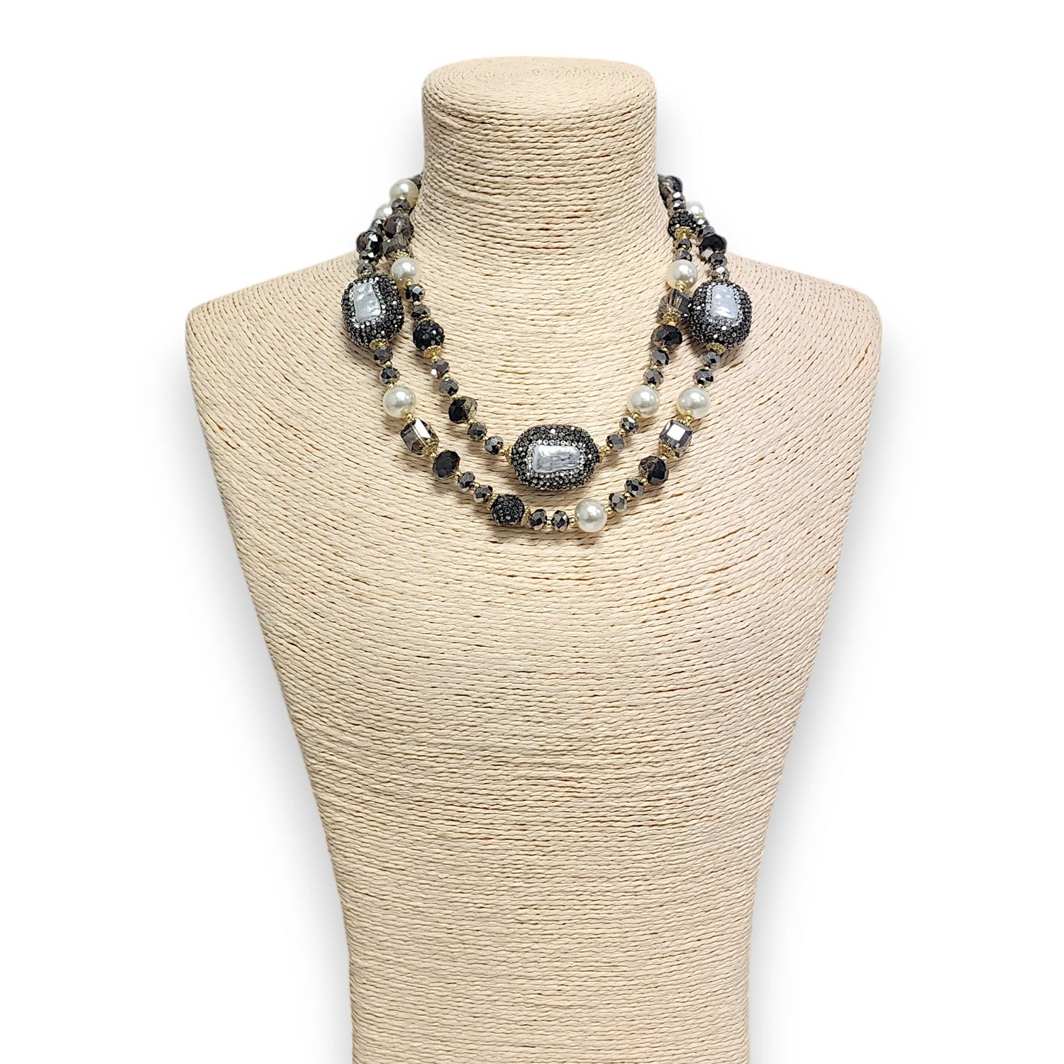 Bijoux Envie Statement Jewelry - Short Pearl Pavé Station Necklace | Statement Jewelry | Boho
