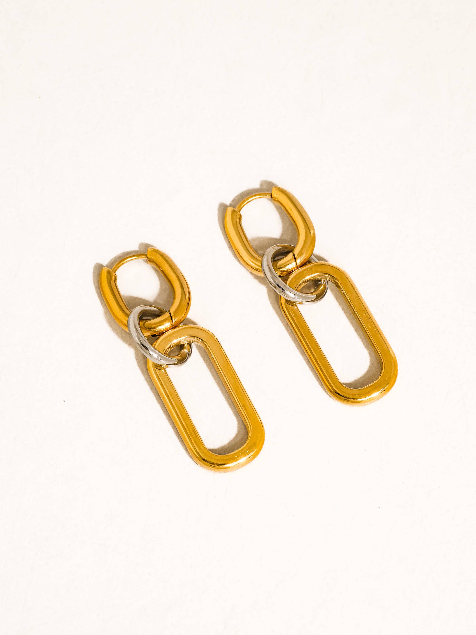 Flânerie by MAIQ - Viori 18K Gold Non-Tarnish Two Tone Link Earrings