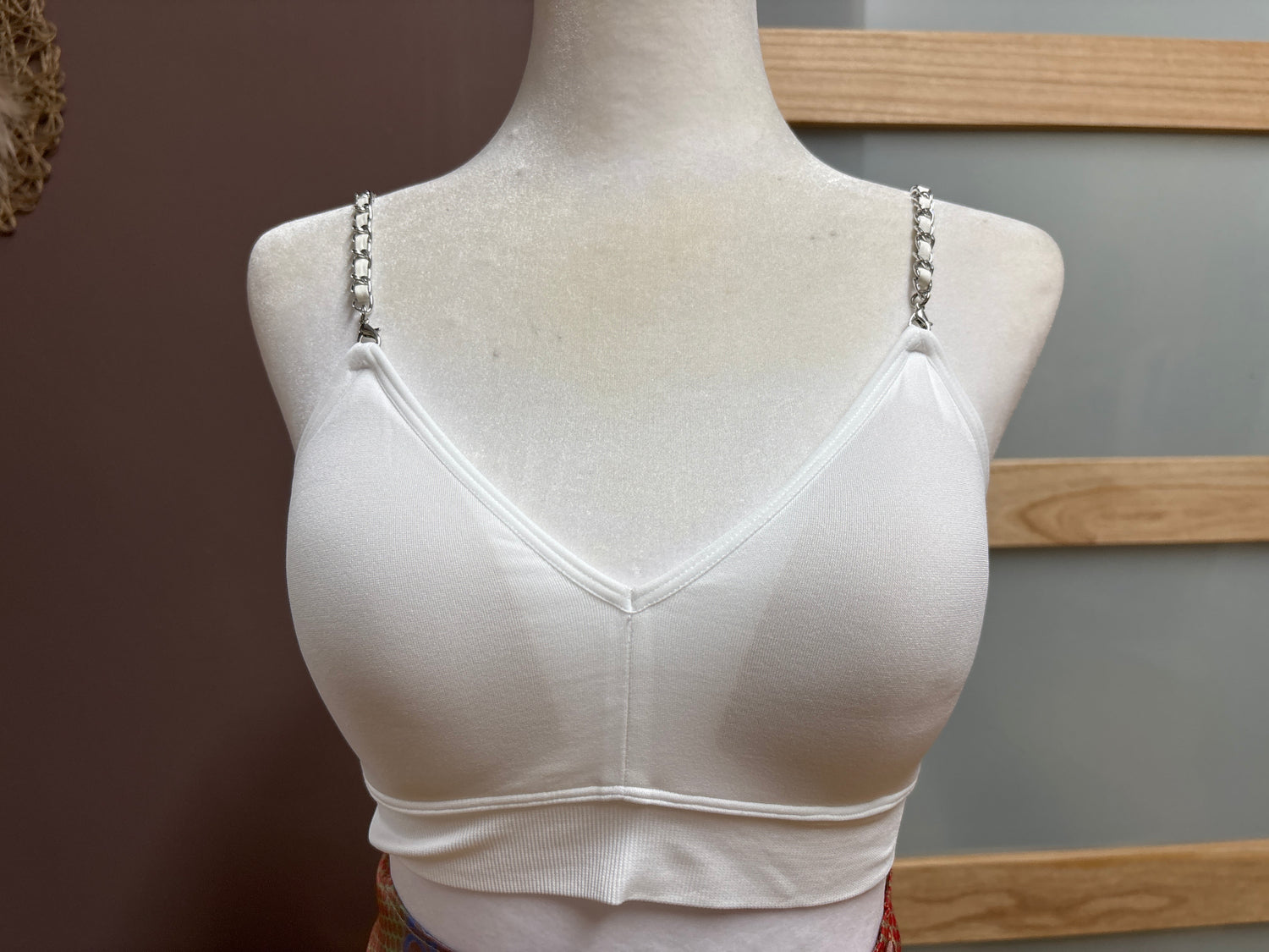 Strap-it’s- White plunge bra with silver chain strap