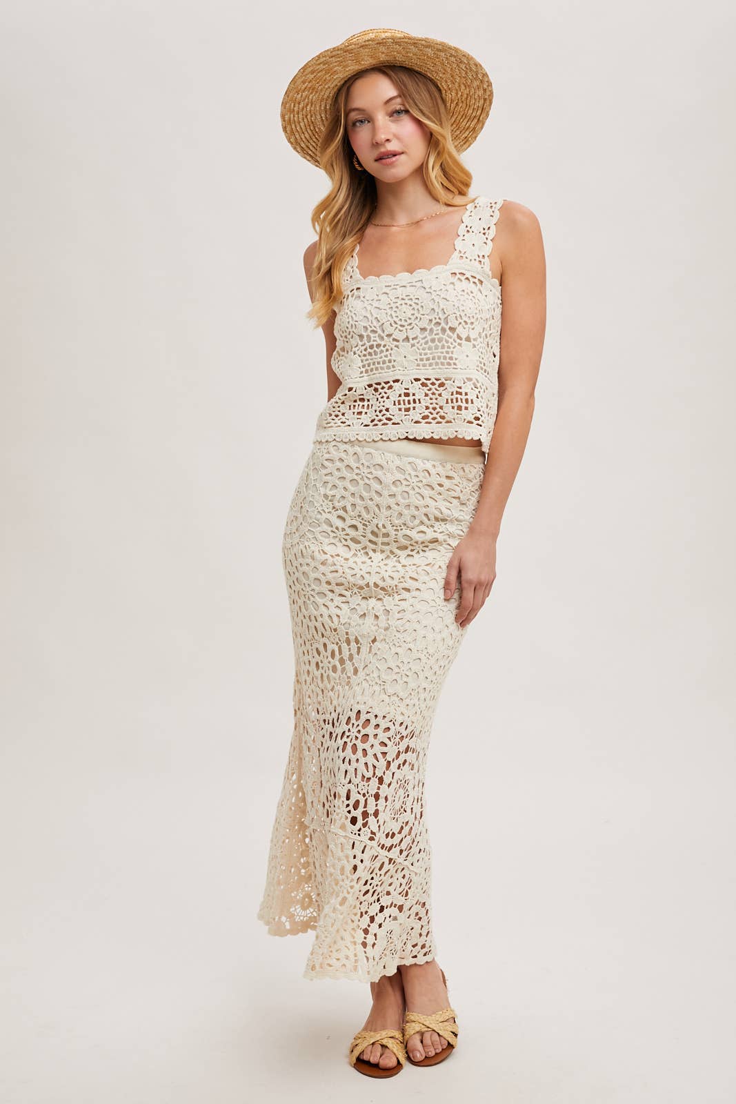 Bluivy - SHEER CROCHET SLEEVELESS SQAURE NECK TOP