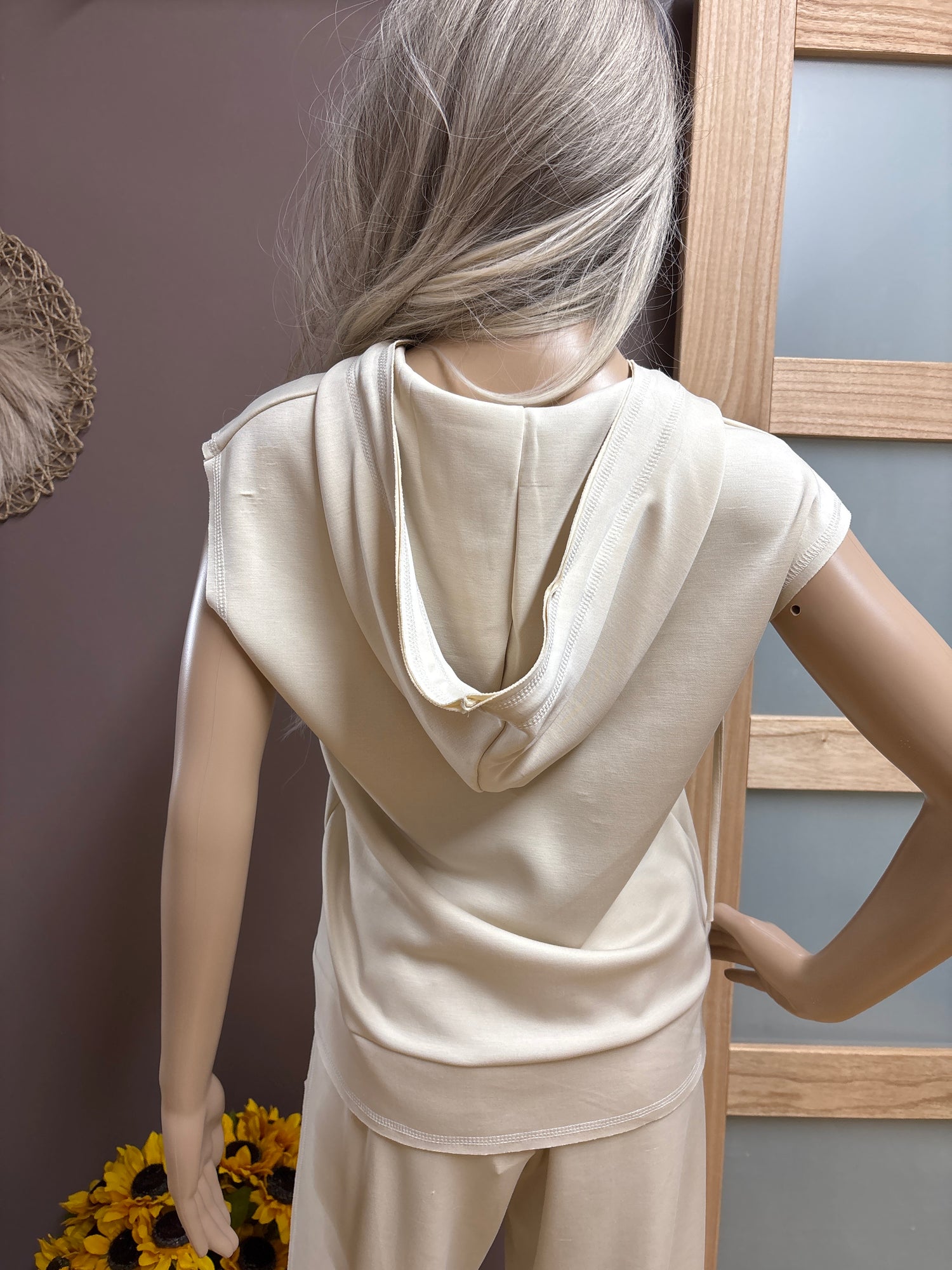 Brooklyn Isles- cream leisure pants