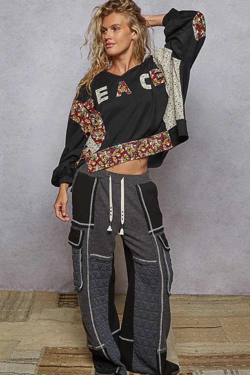 Pol Clothing - Long sleeve V-neck contrast PEACE letter top