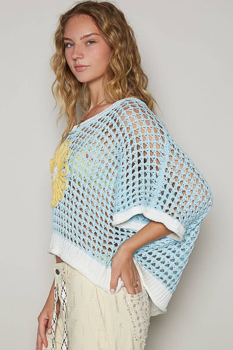 Round neck sleeveless floral thin sweater top