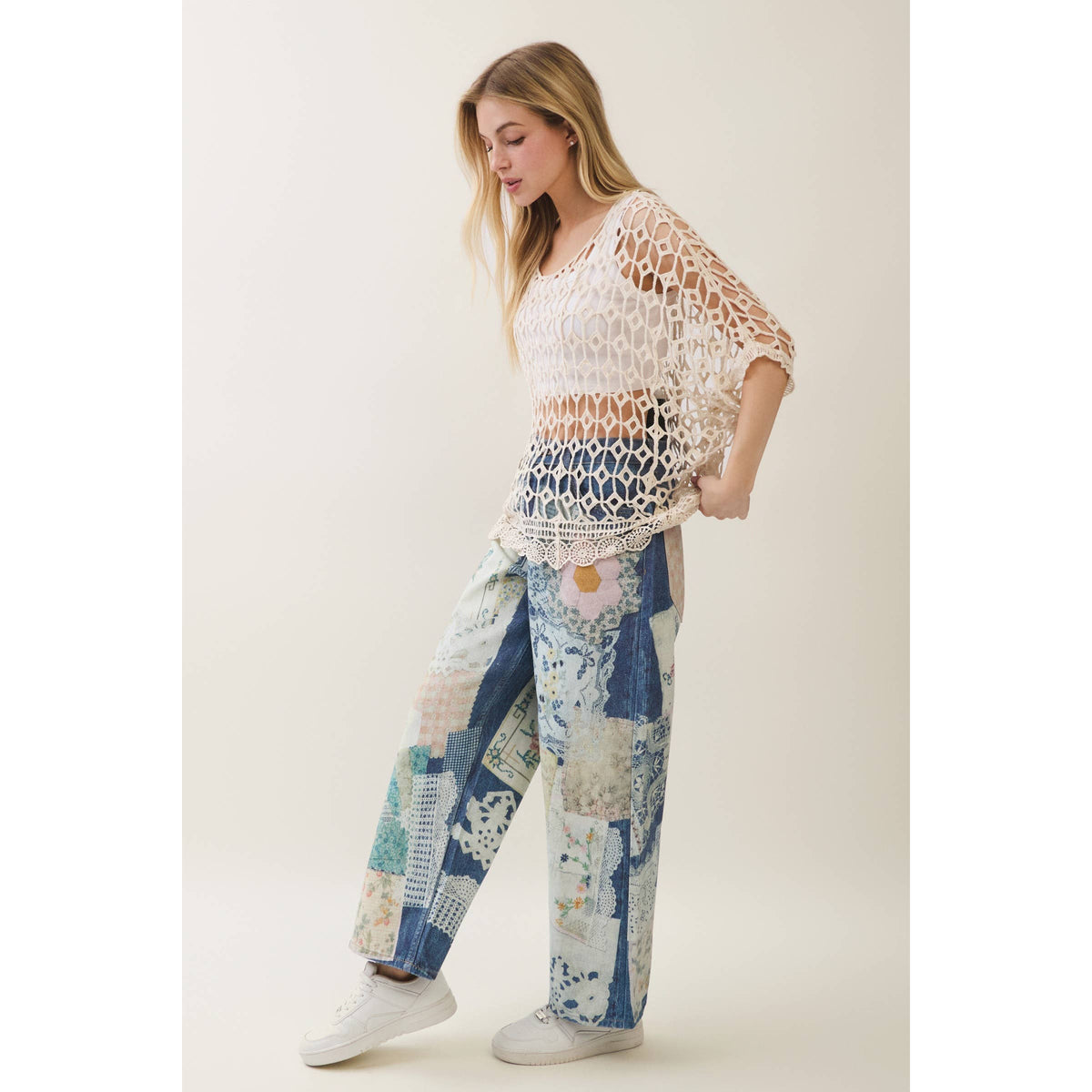 Veveret - Boho Breeze Crochet Knit Top