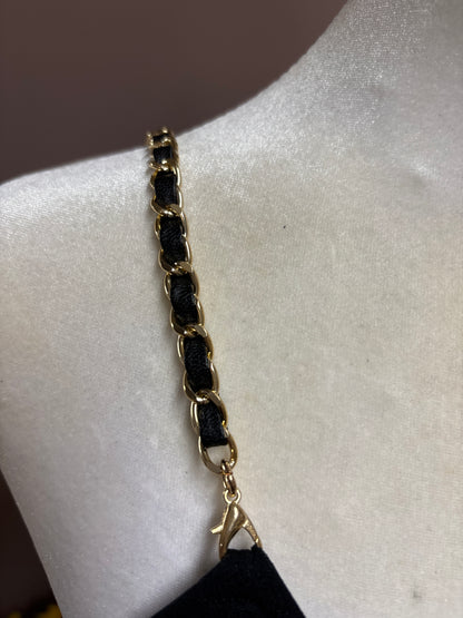 Strap-it’s- black plunge bra Adjustable gold chain strap