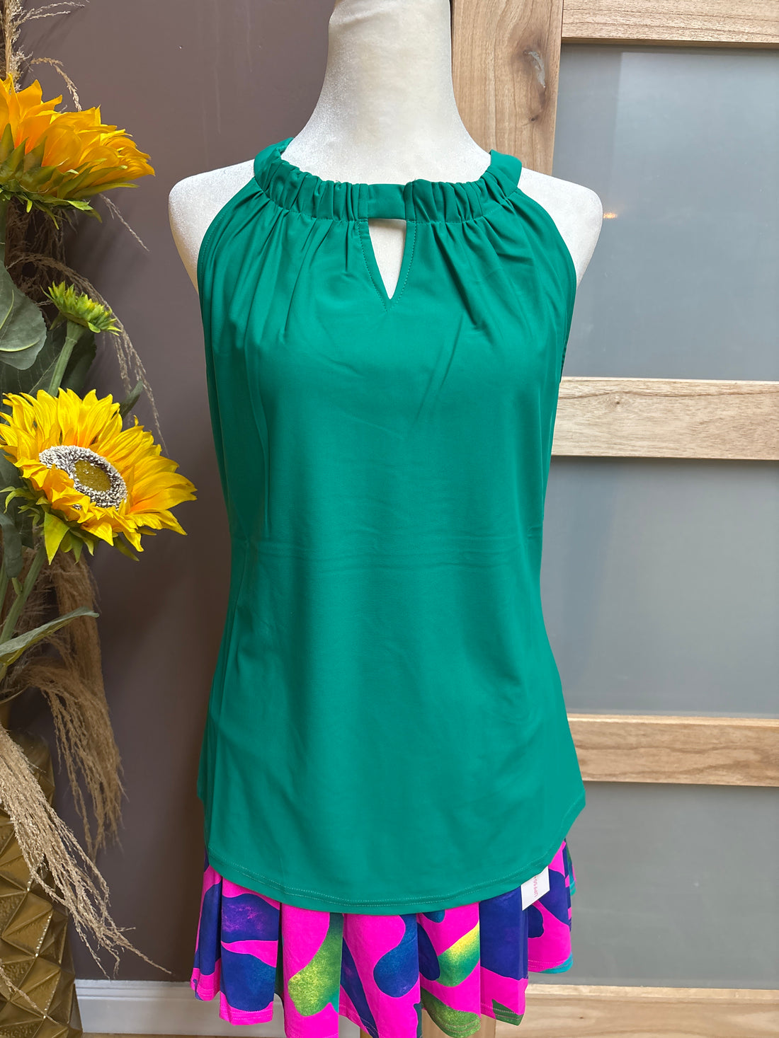 Aryeh-Star Keyhole Sleeveless Top