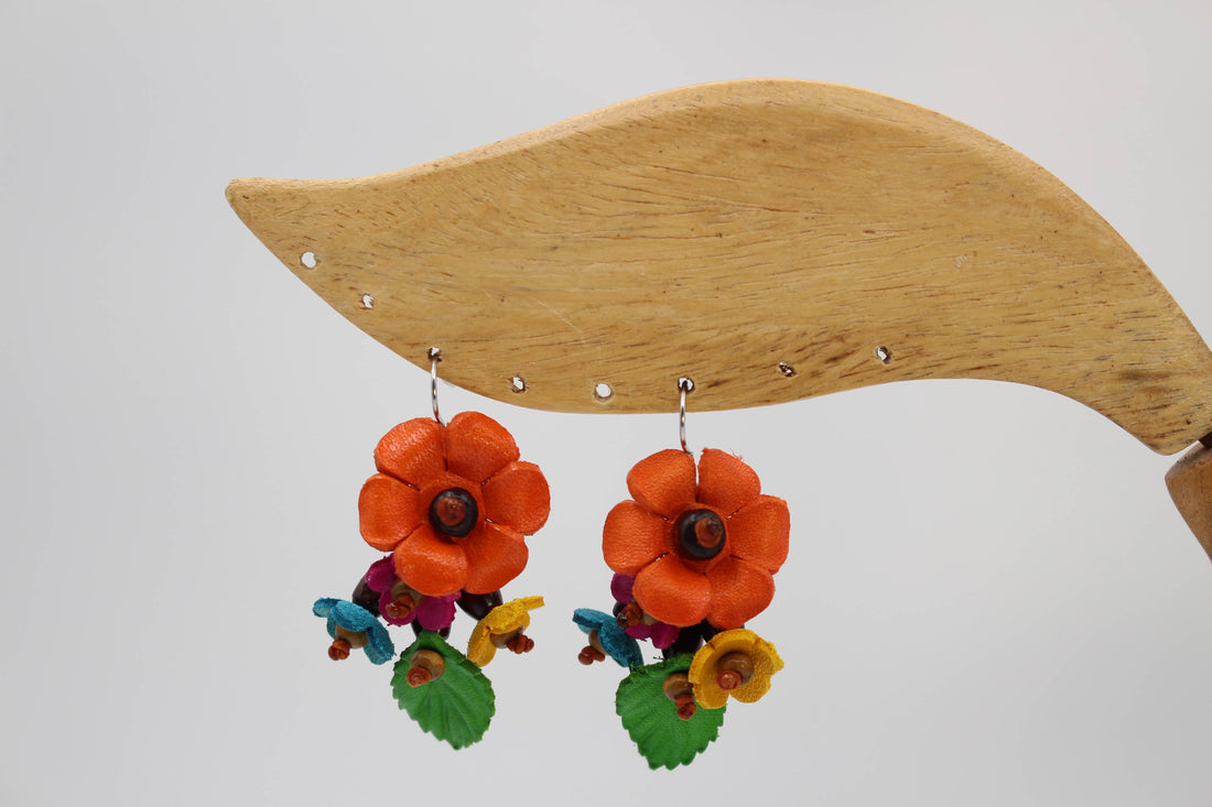  leather flower earring 