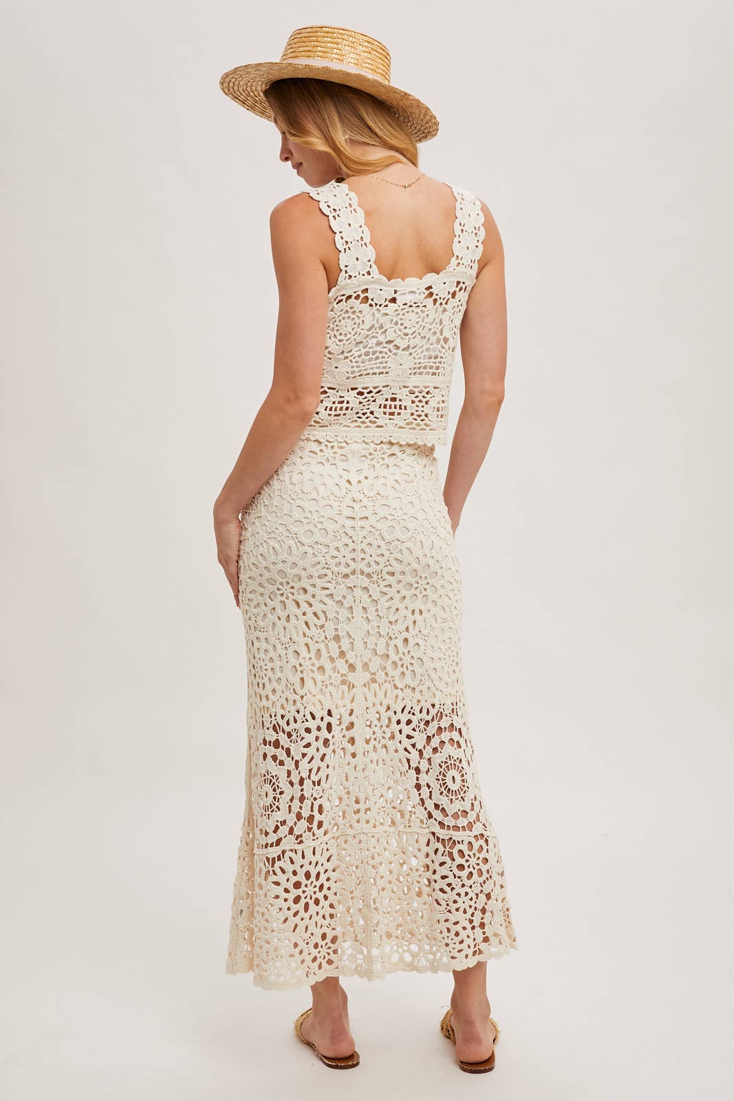 Bluivy - SHEER CROCHET SLEEVELESS SQAURE NECK TOP