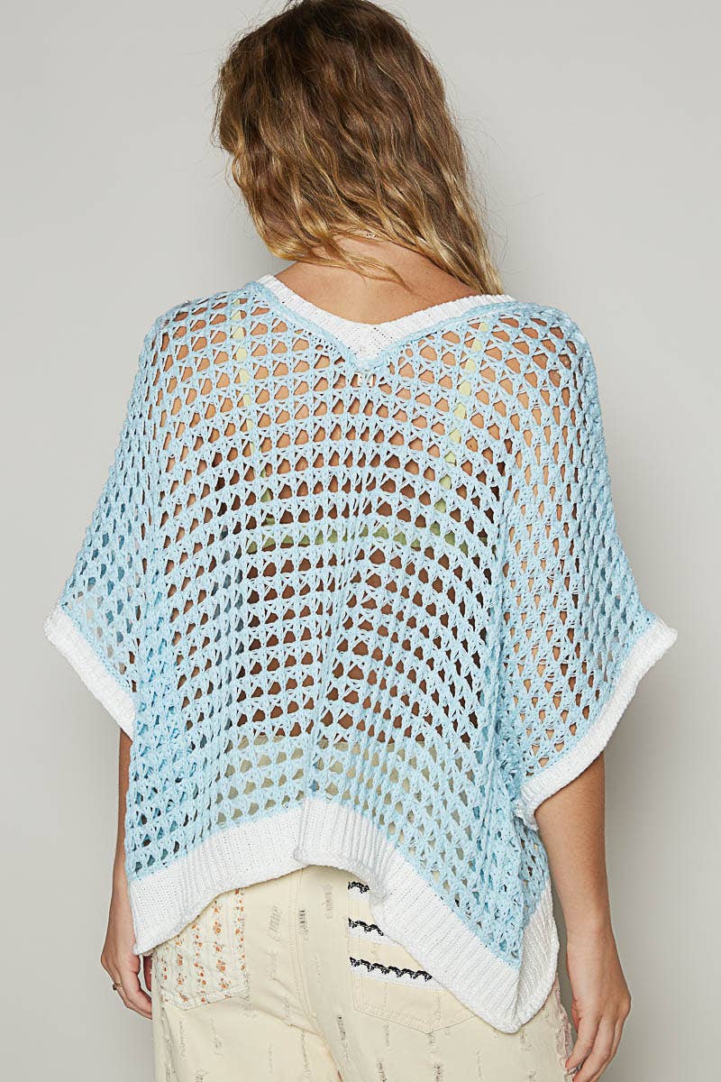 Round neck sleeveless floral thin sweater top