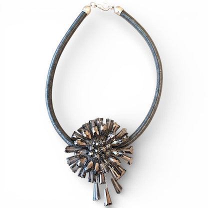 Bijoux Envie Statement Jewelry - Chunky Silver Crystal Pendant Collar | Statement Jewelry