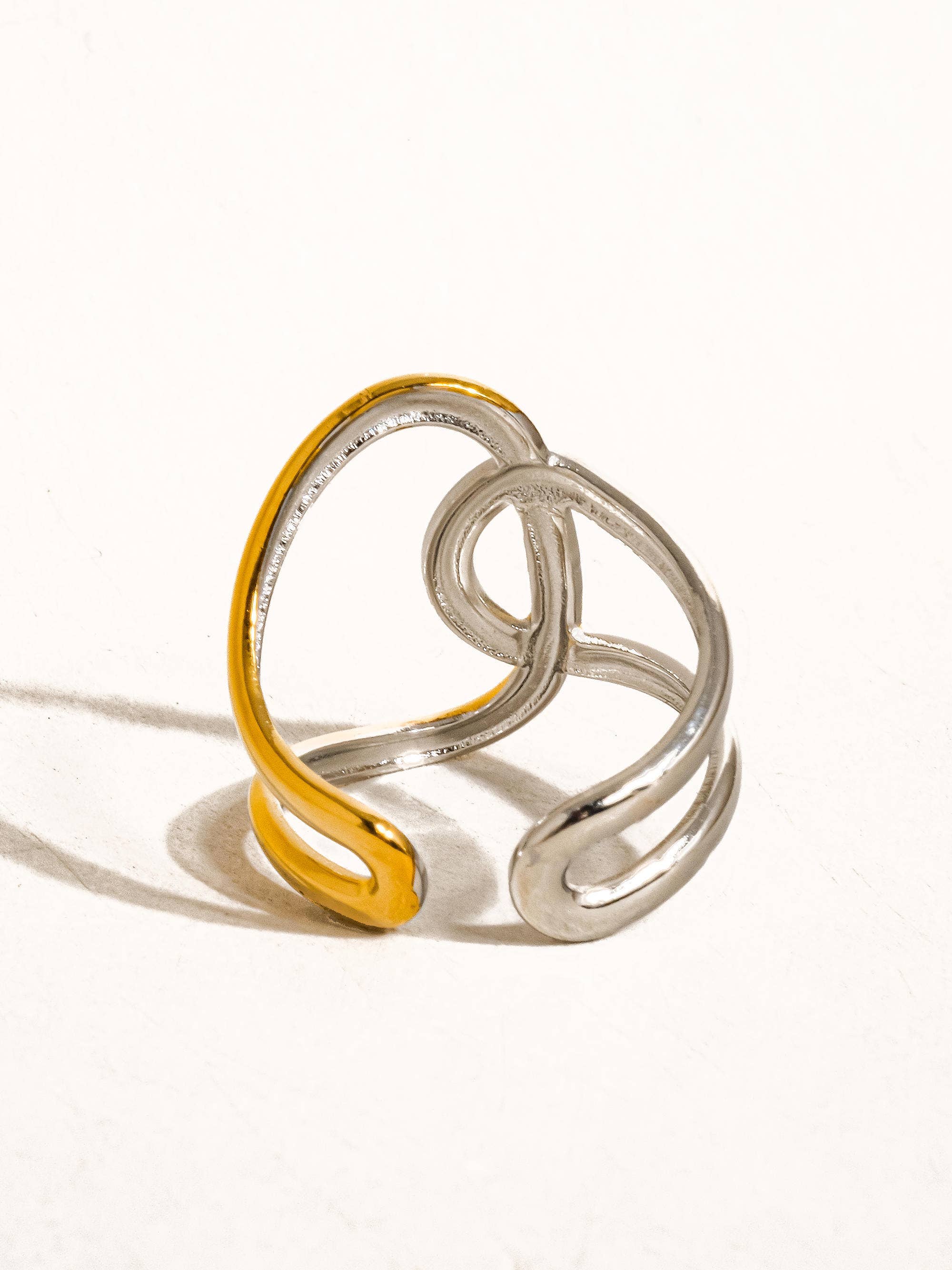 Flânerie by MAIQ - Lior 18K Gold Non-Tarnish Abstract Two Tone Ring