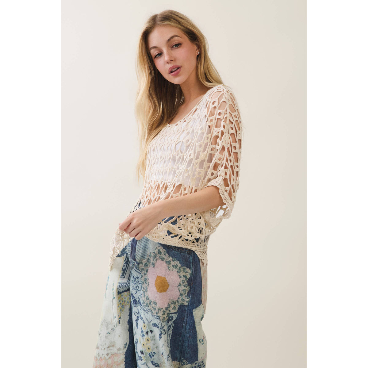 Veveret - Boho Breeze Crochet Knit Top