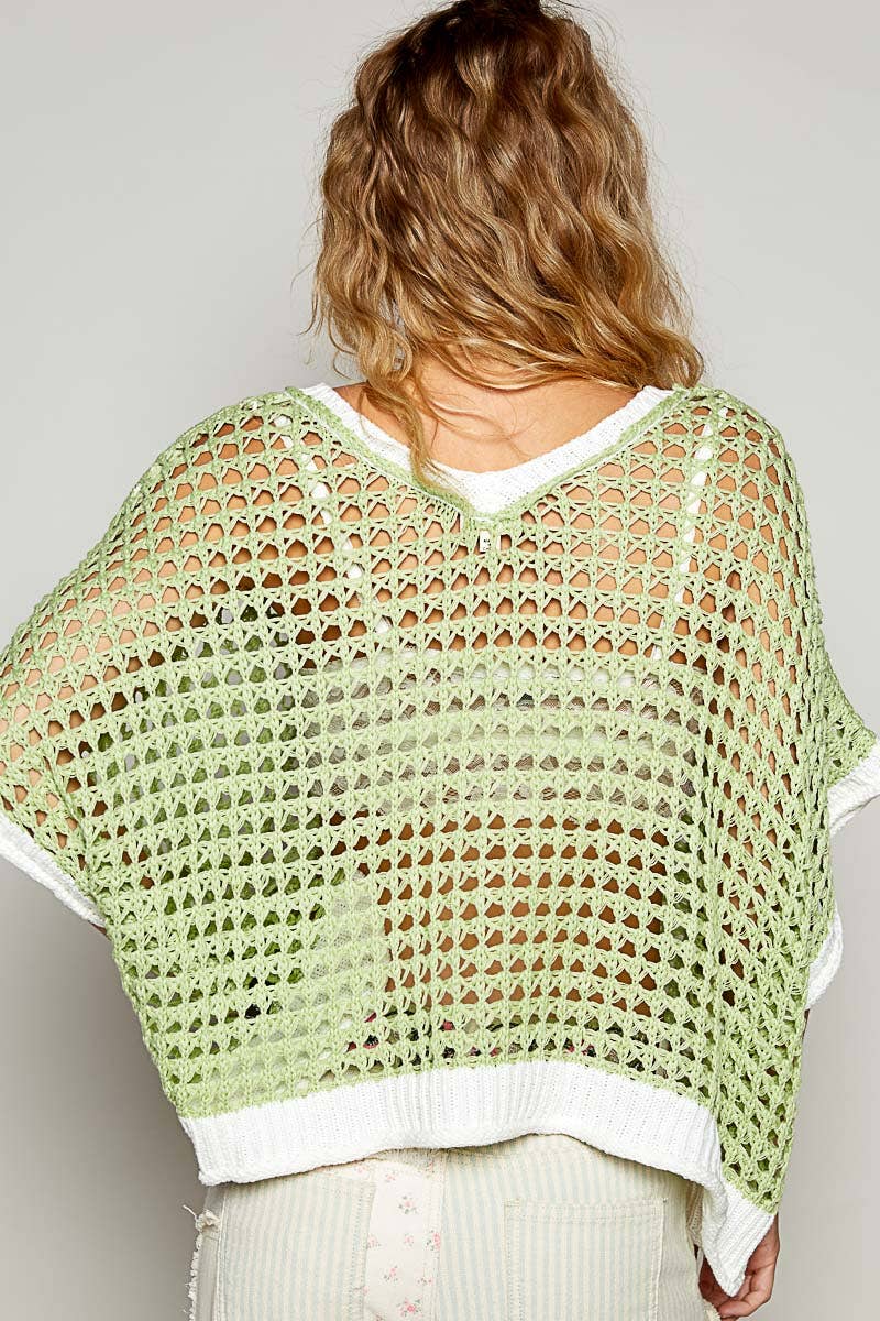 Round neck sleeveless floral thin sweater top