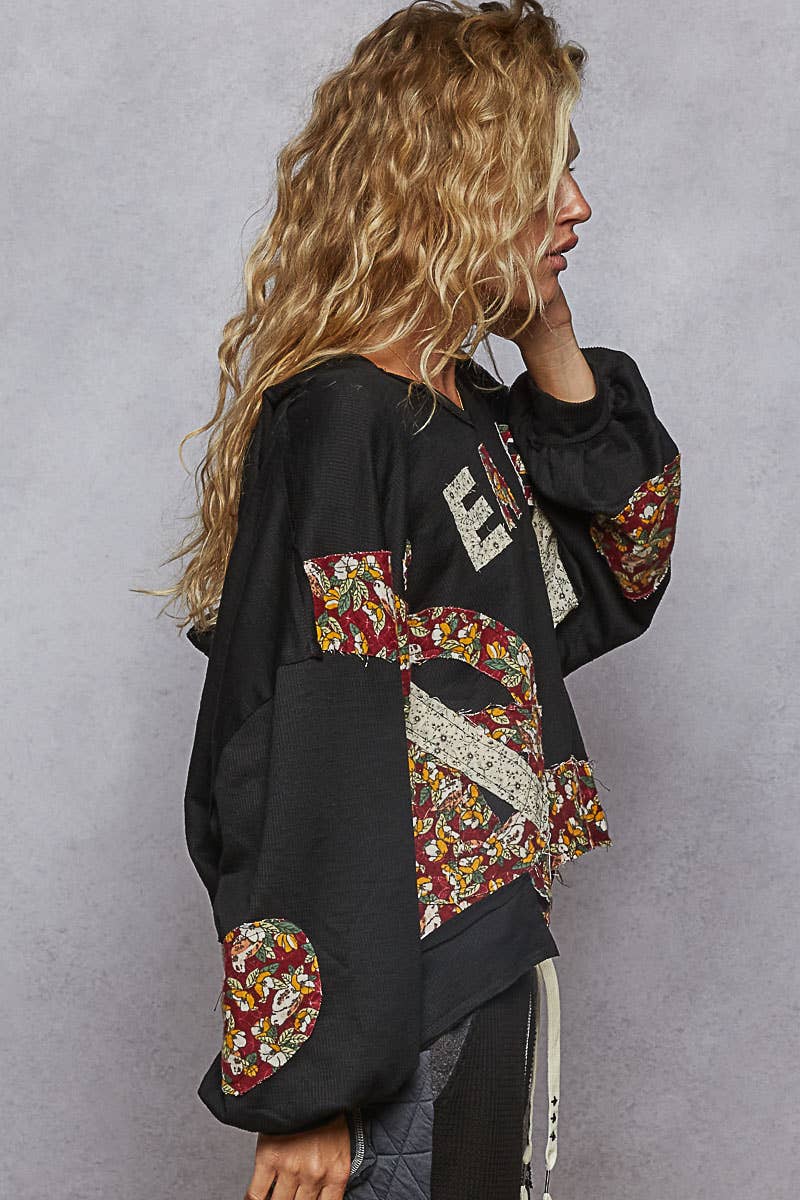 Pol Clothing - Long sleeve V-neck contrast PEACE letter top