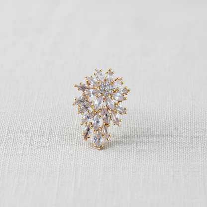 camilla dovey - Snowflake Crystal Flower Stud Earrings