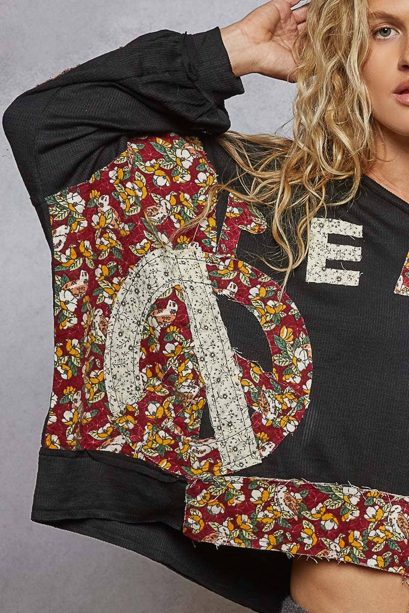 Pol Clothing - Long sleeve V-neck contrast PEACE letter top